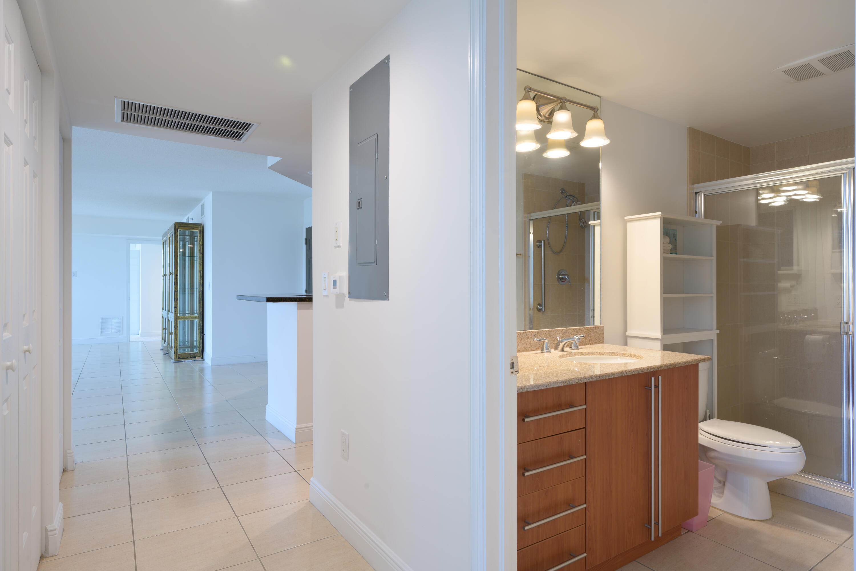 MLS #R11138218 image #8