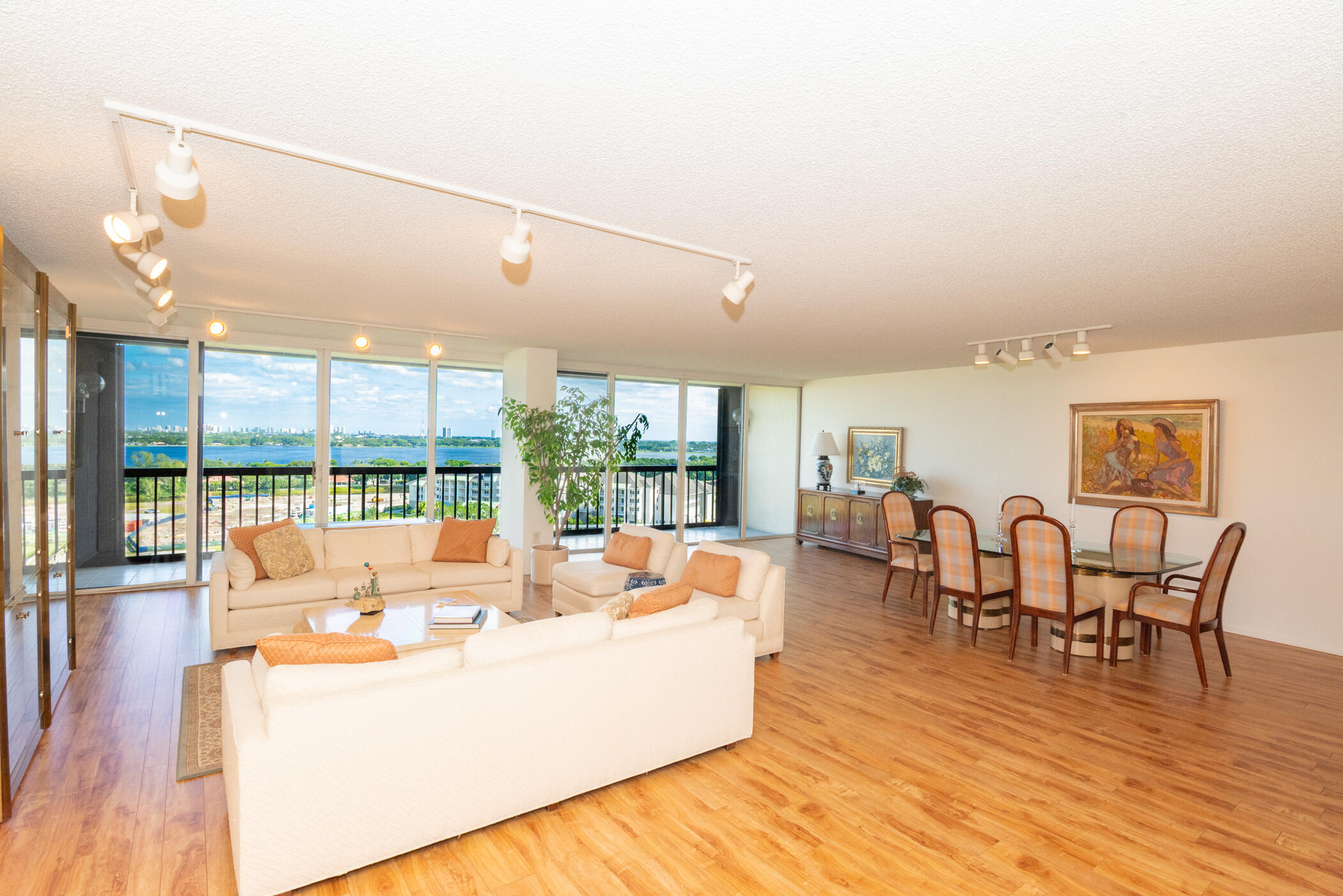 MLS #R11138289 image #3