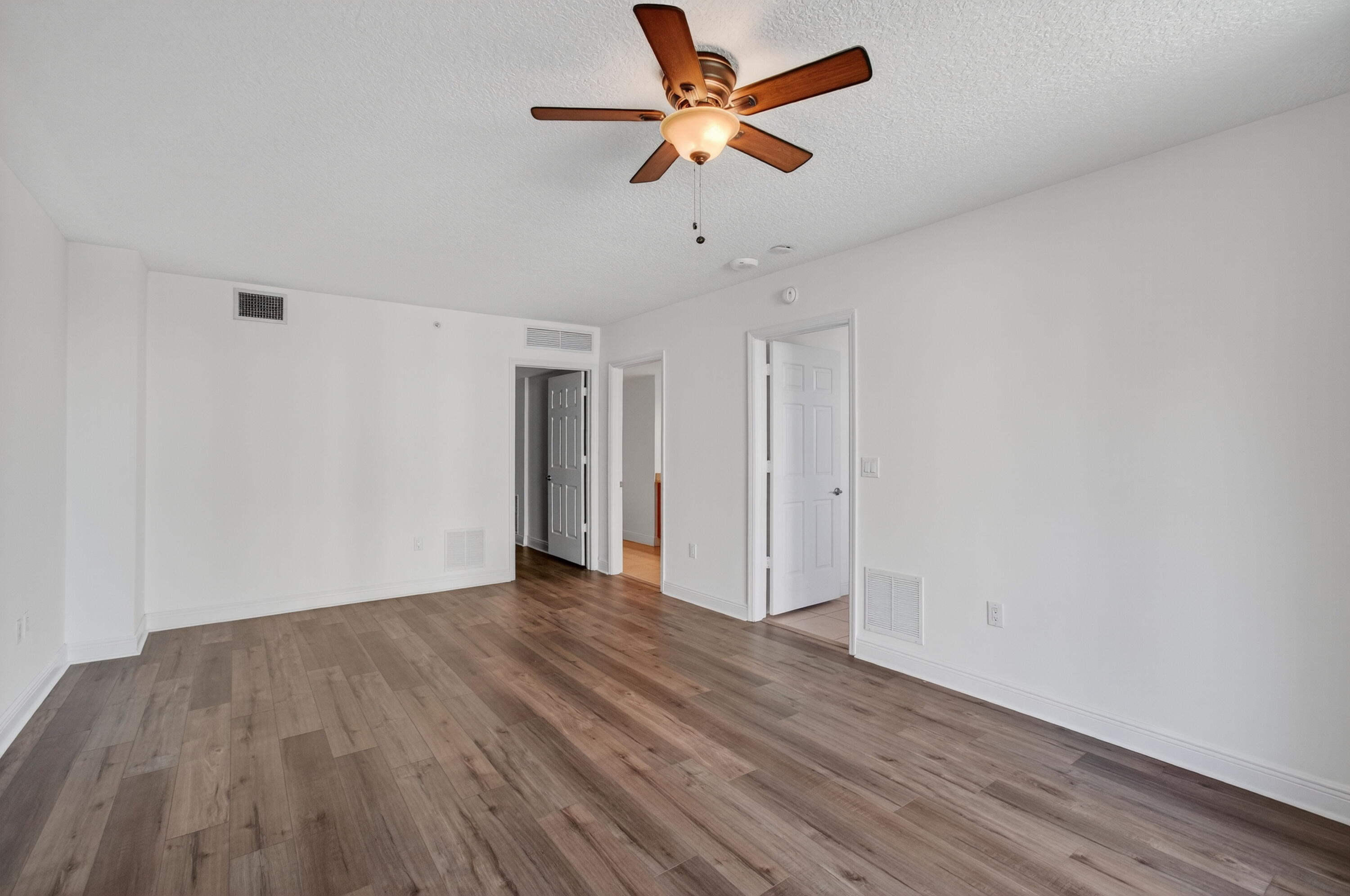 MLS #R11138668 image #46