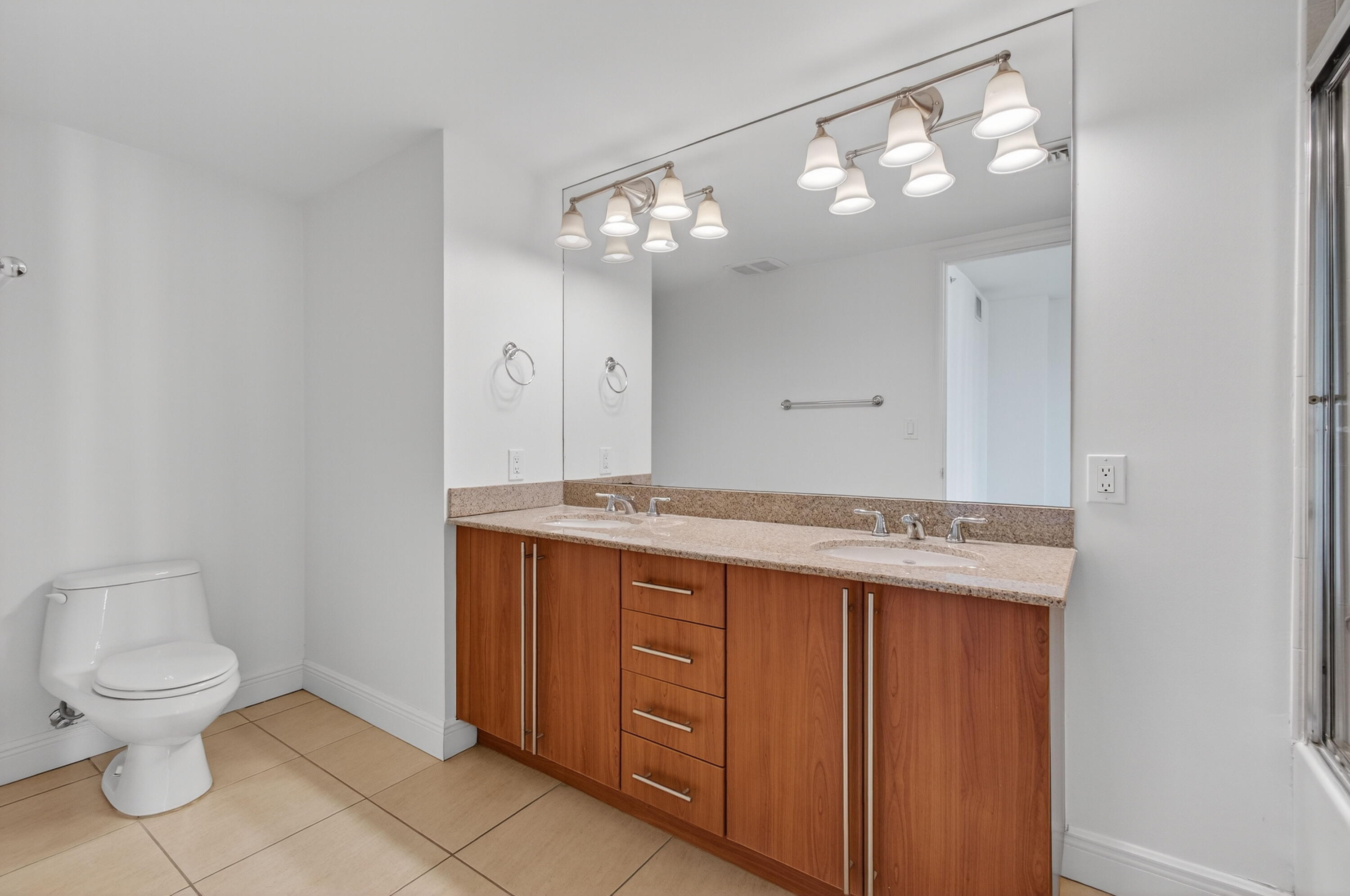 MLS #R11138668 image #48