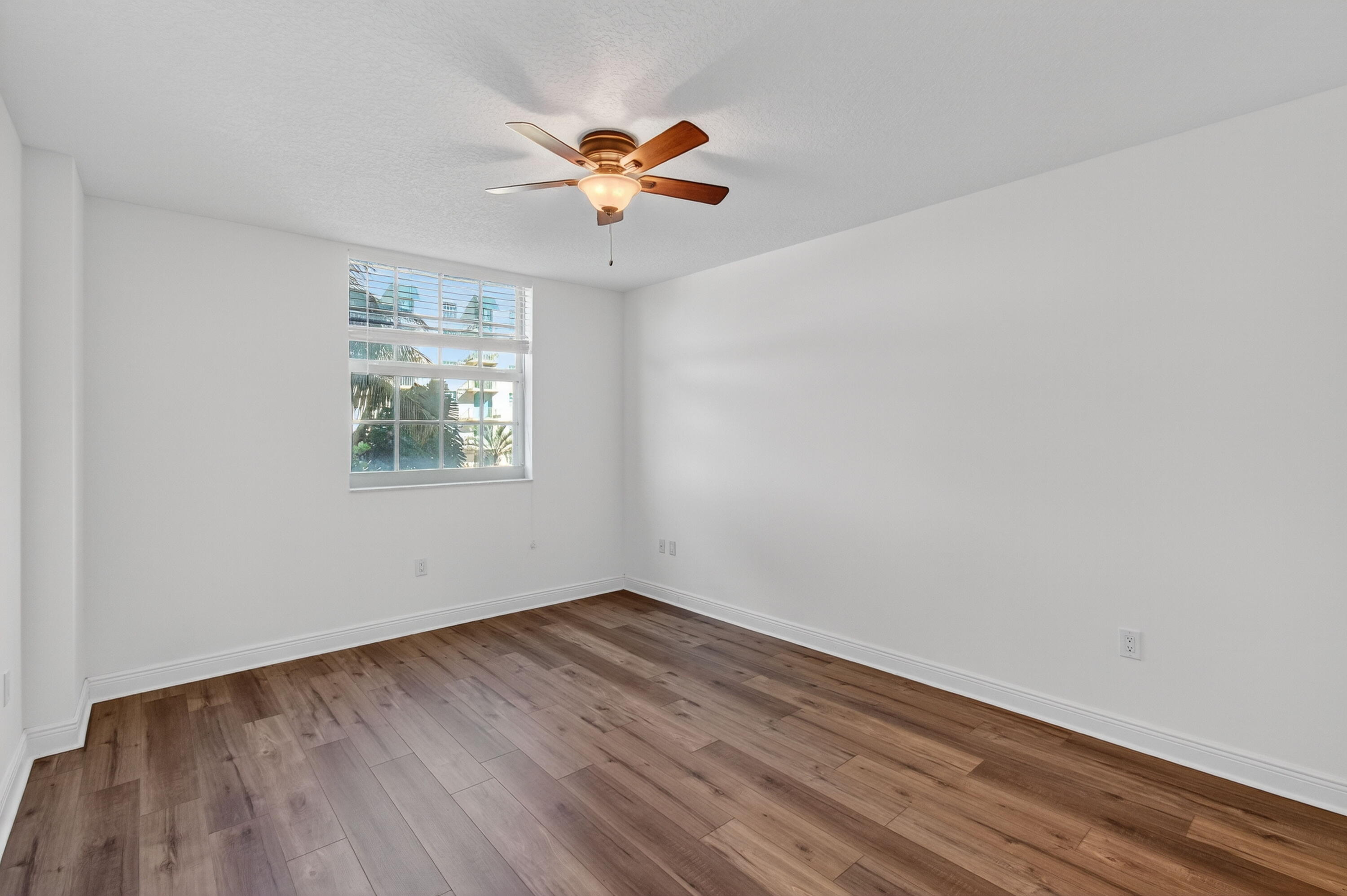 MLS #R11138668 image #53