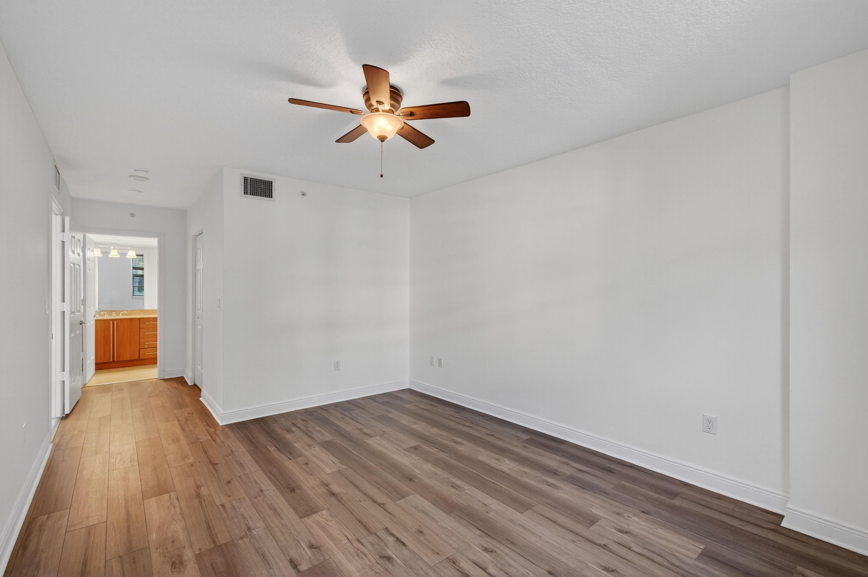 MLS #R11138668 image #55