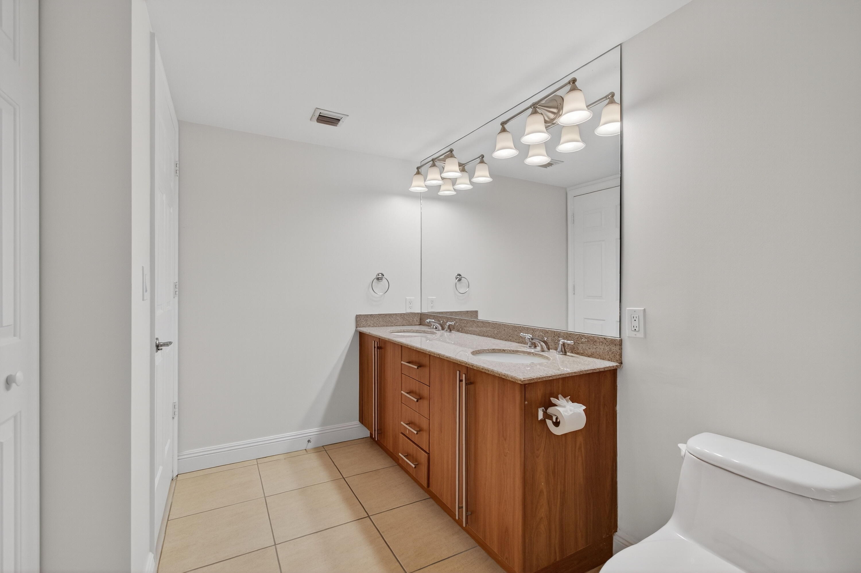 MLS #R11138668 image #60