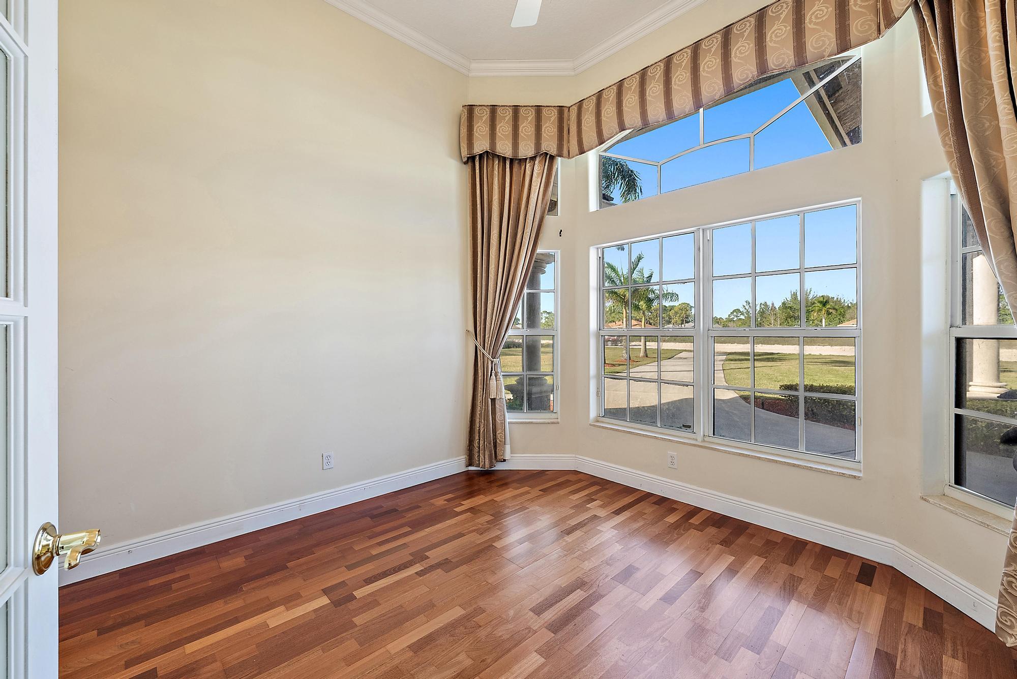 MLS #R11138844 image #24