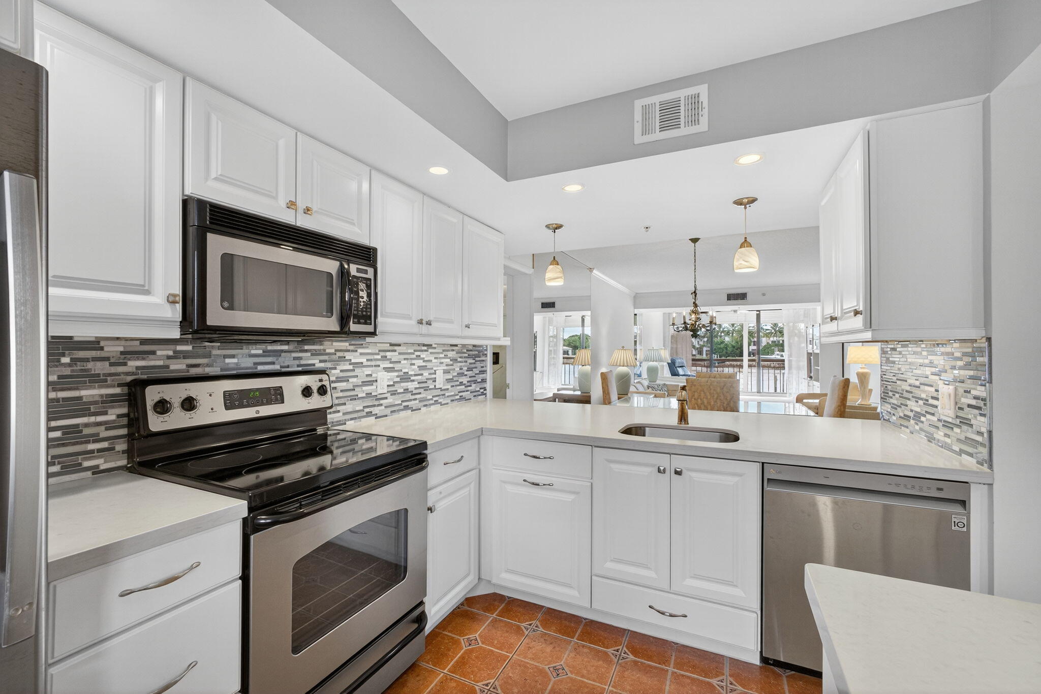 MLS #R11138933 image #8