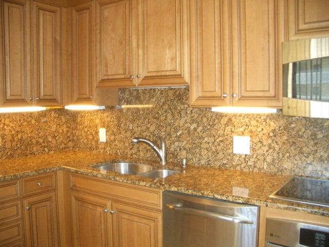 MLS #R11139076 image #7