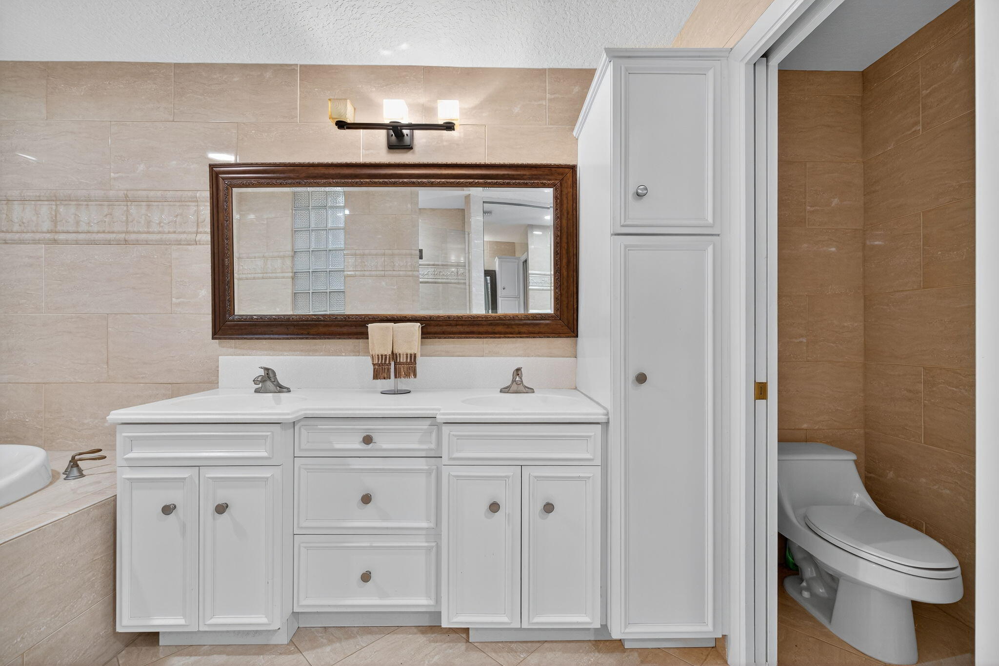 MLS #R11139157 image #39