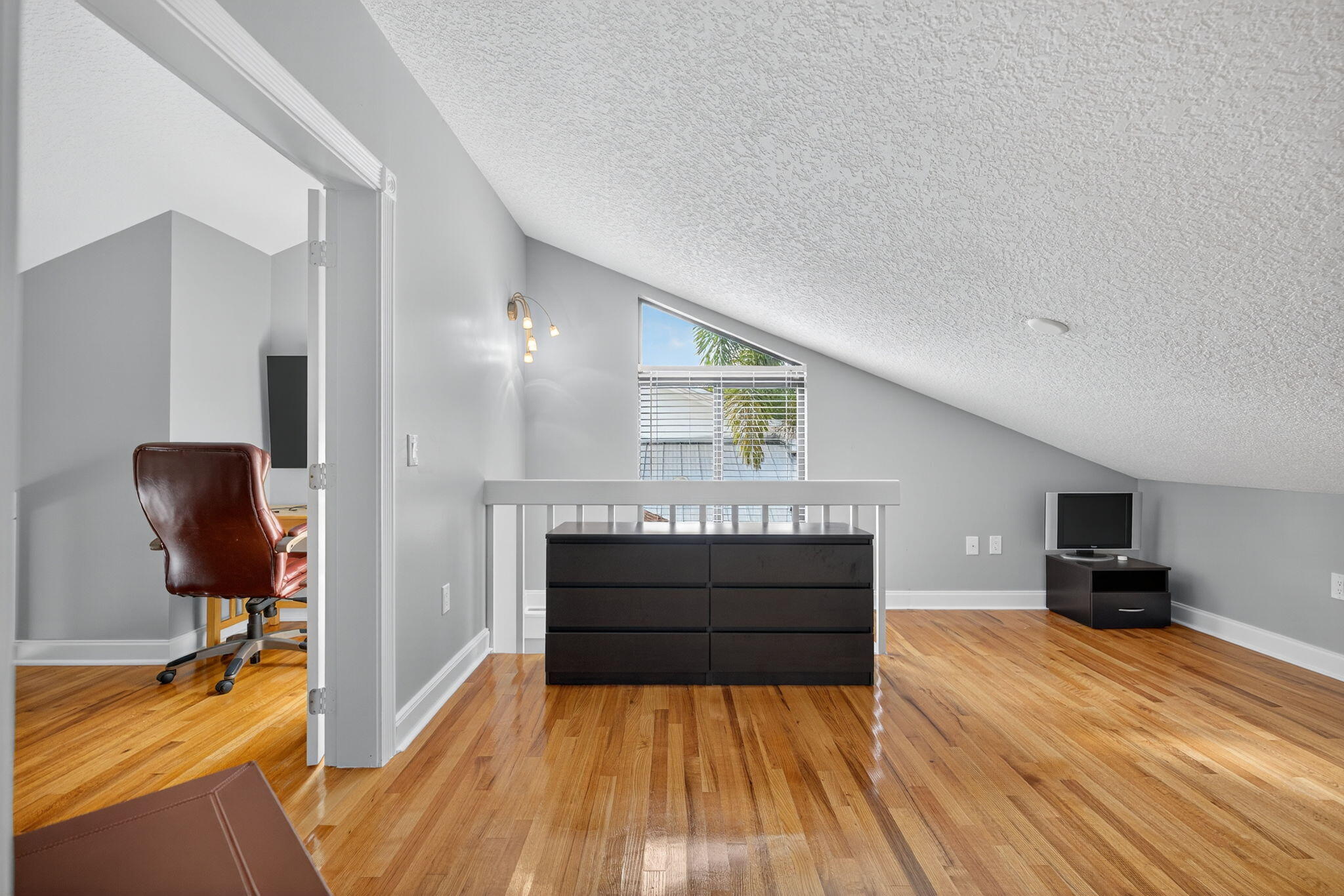 MLS #R11139157 image #49