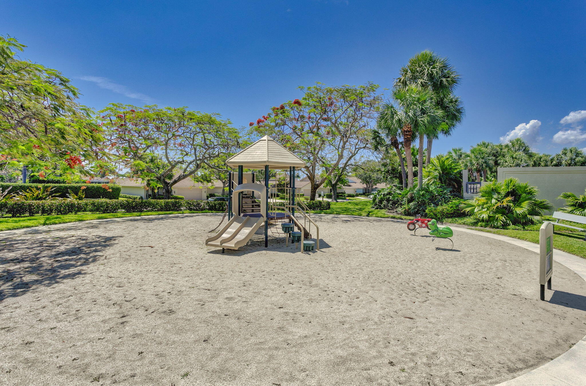 MLS #R11139157 image #72