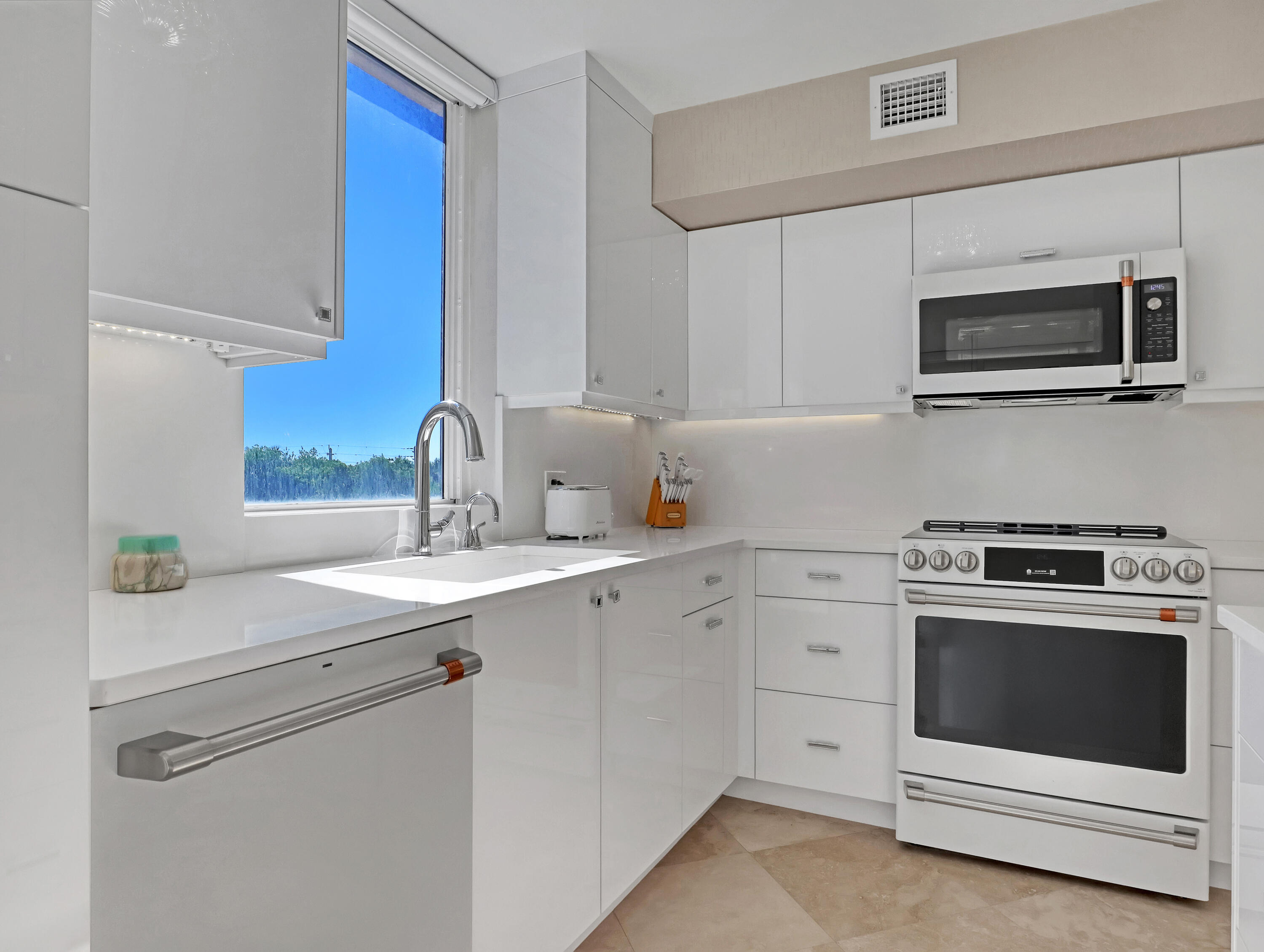 MLS #R11139283 image #13