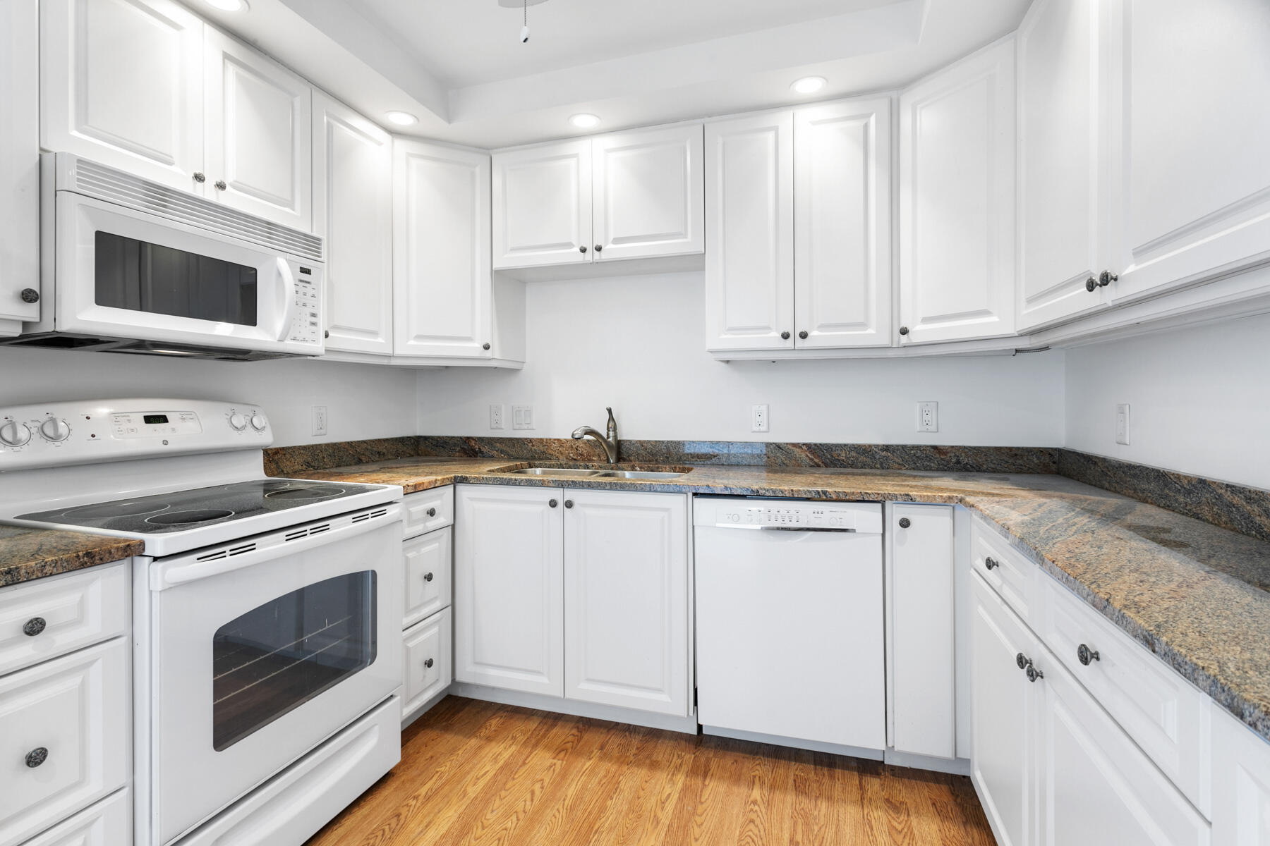 MLS #R11139371 image #11