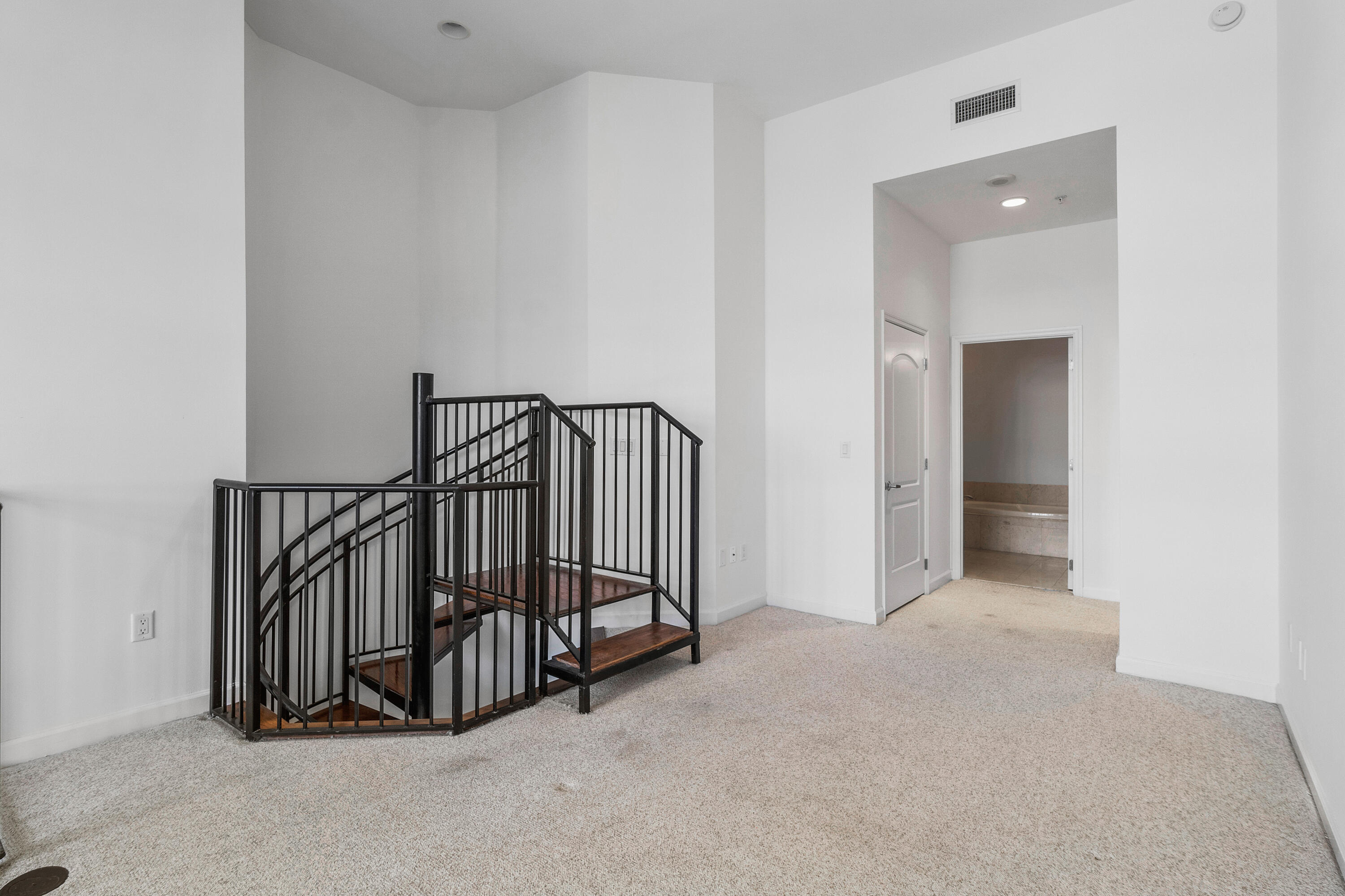 MLS #R11139476 image #15