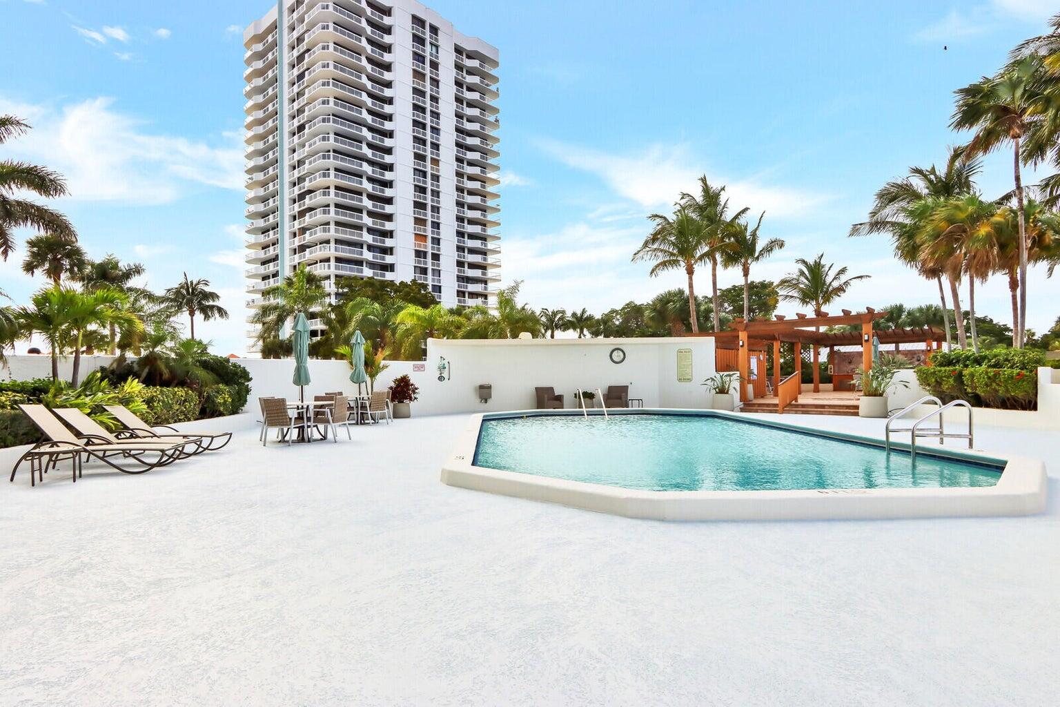 MLS #R11139676 image #48