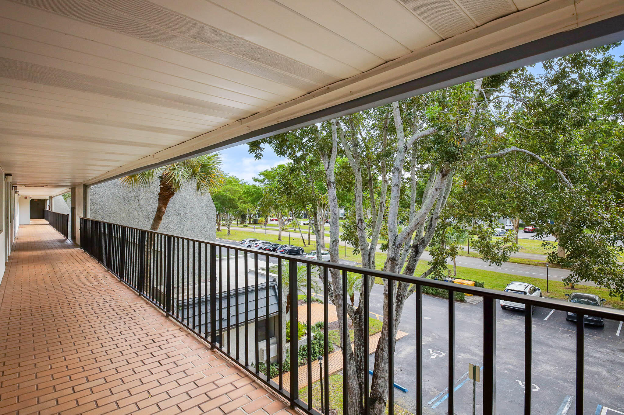 MLS #R11140091 image #4