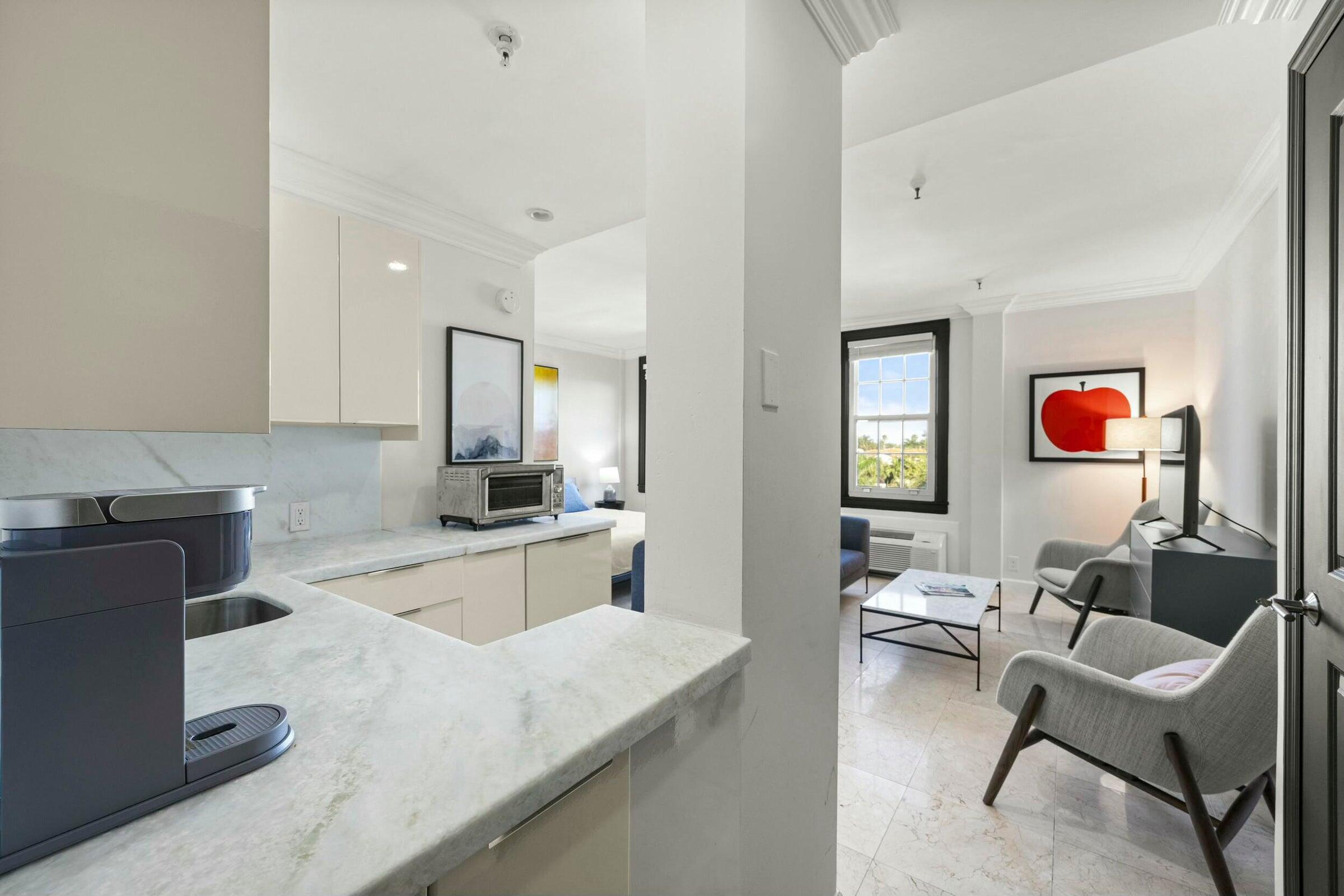 MLS #R11140273 image #1