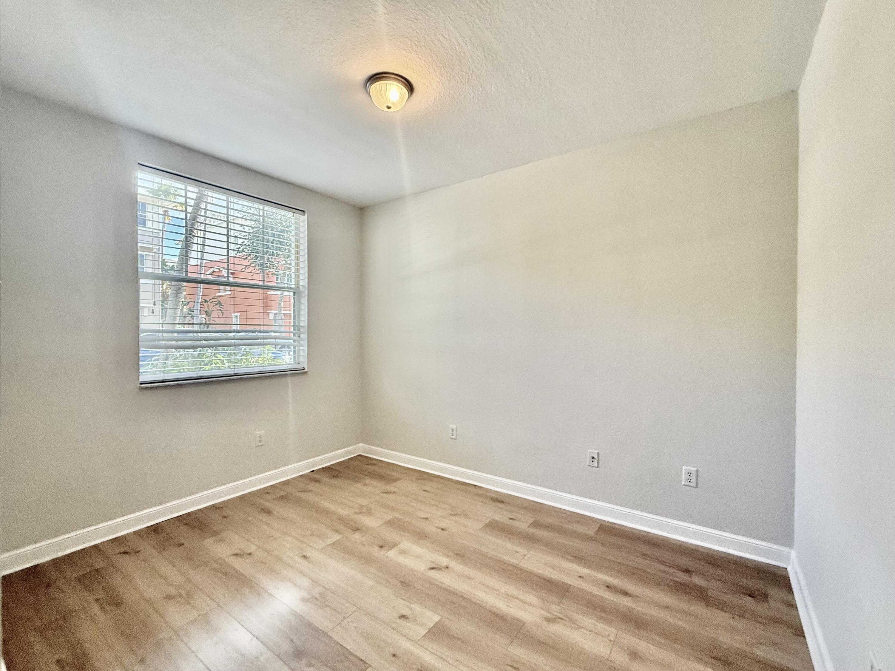 MLS #R11140682 image #2