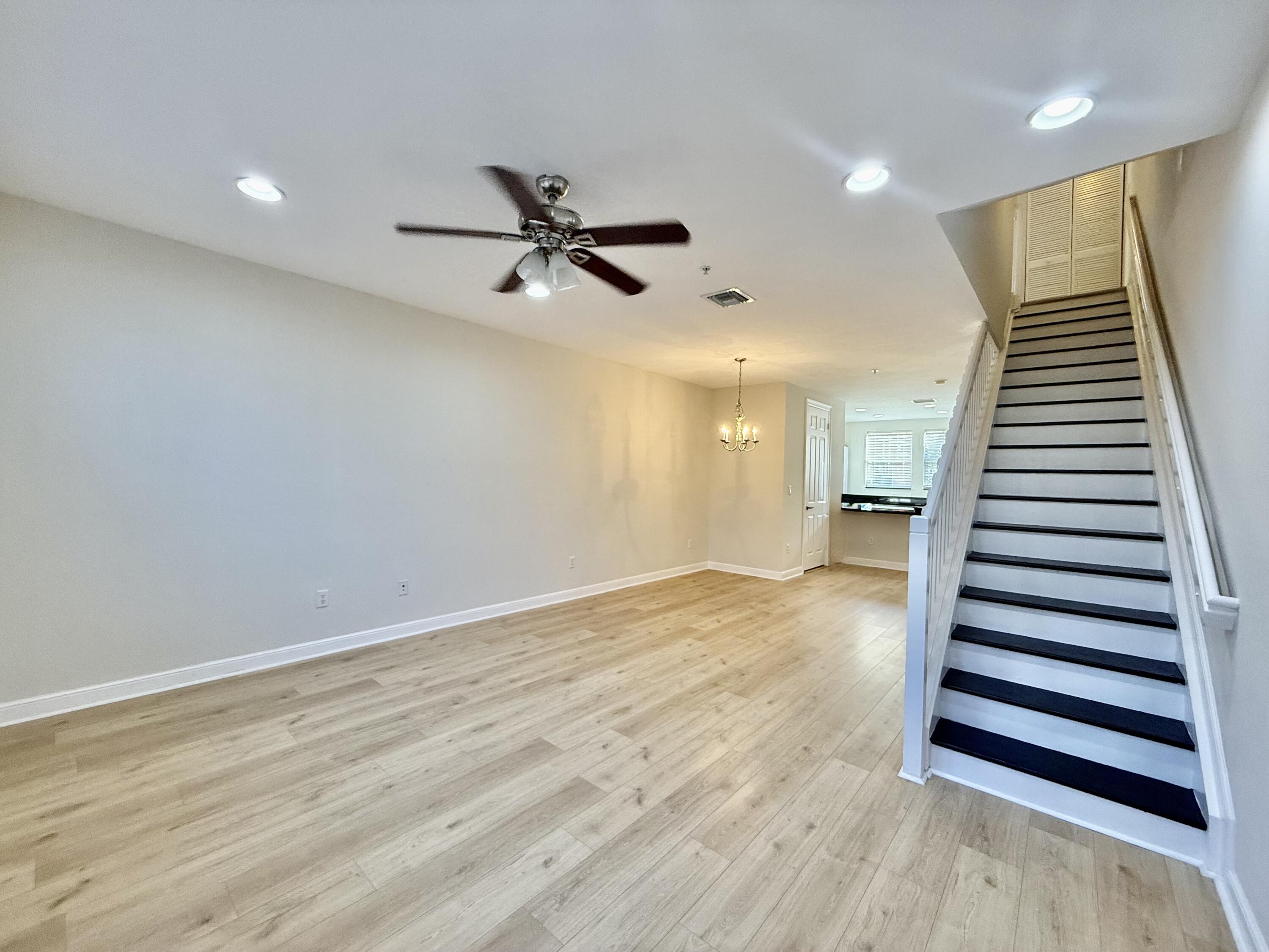 MLS #R11140682 image #7