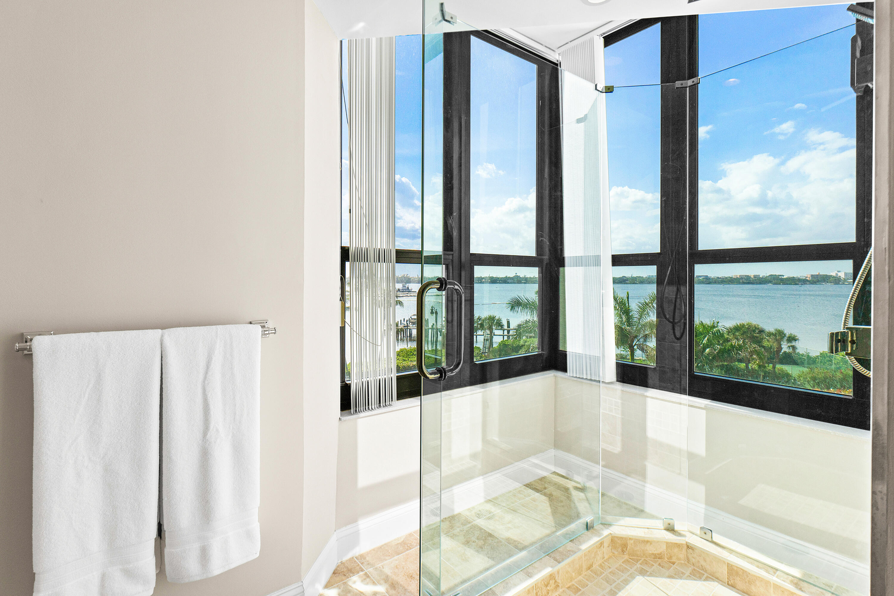 MLS #R11140713 image #18