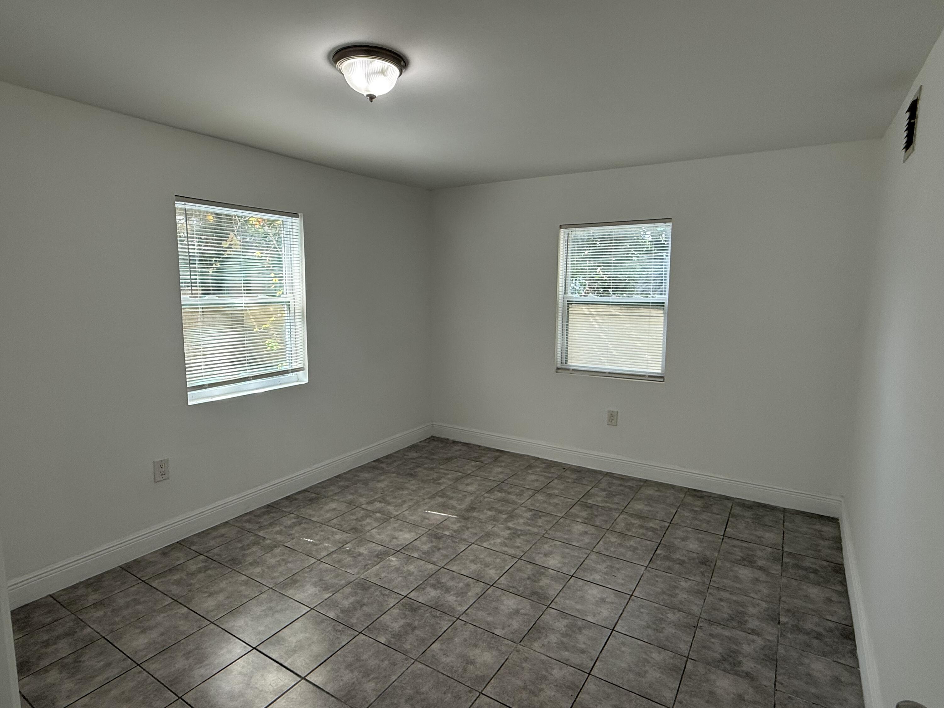 MLS #R11140747 image #11