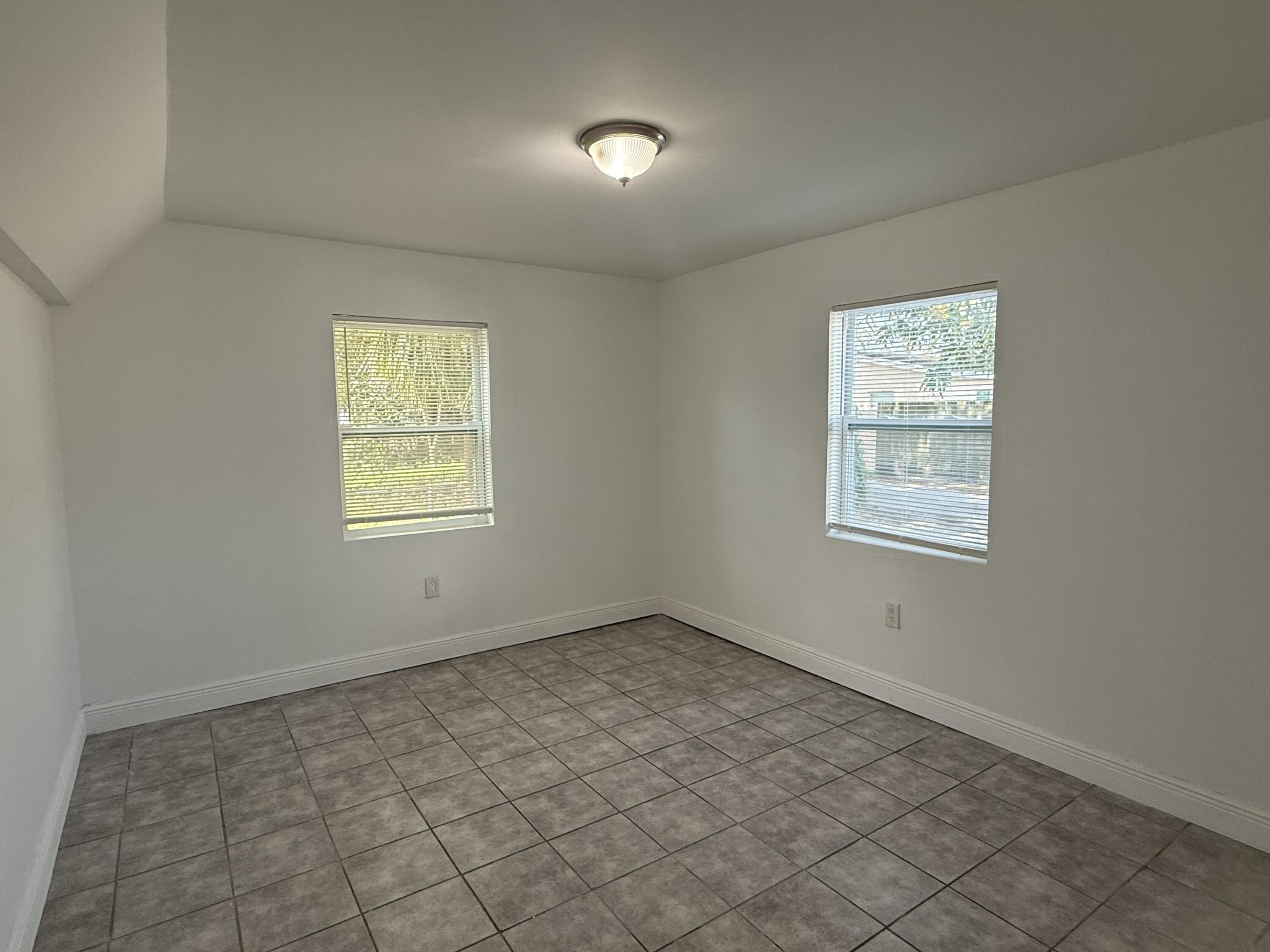 MLS #R11140747 image #12