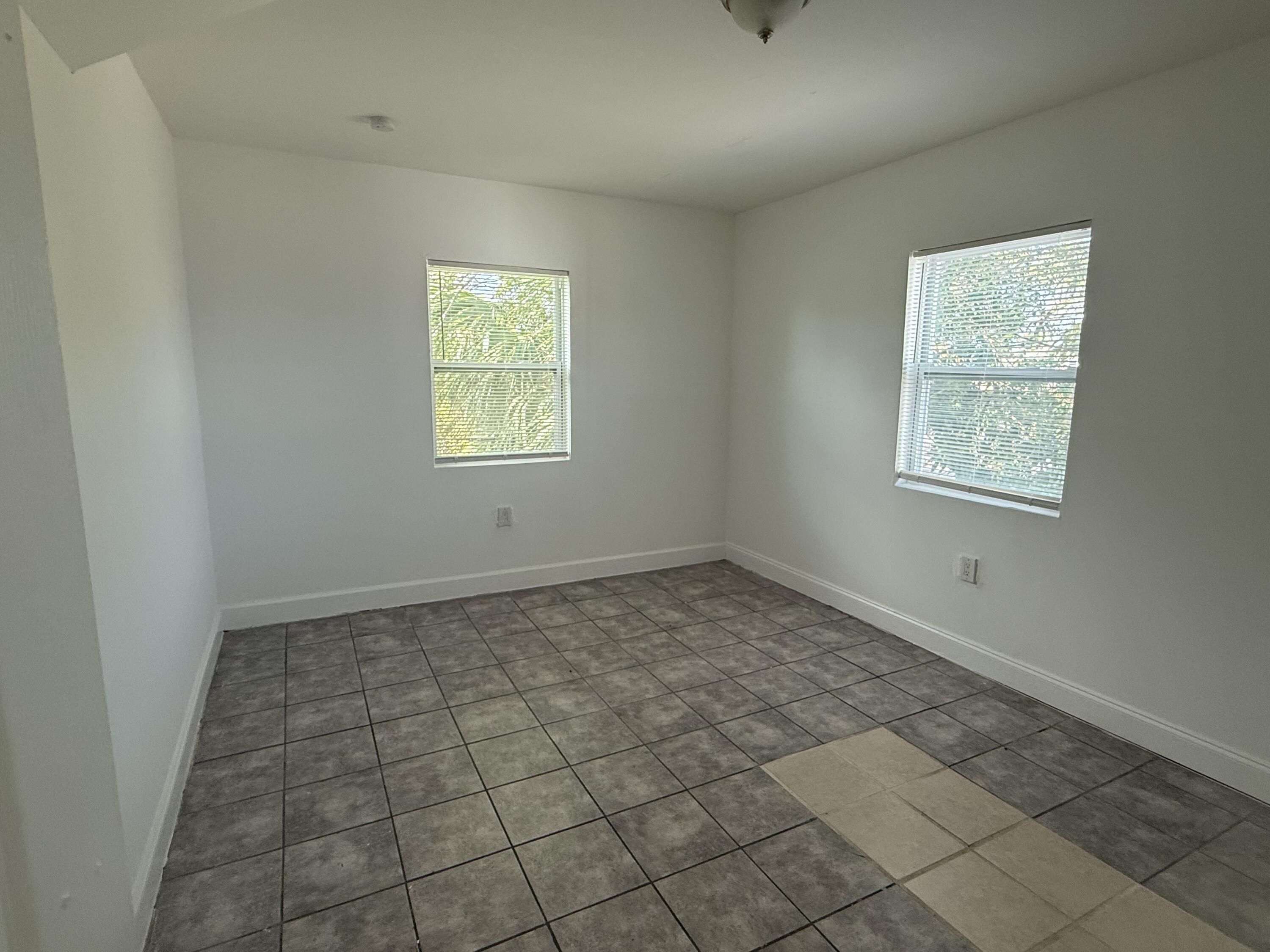 MLS #R11140747 image #17