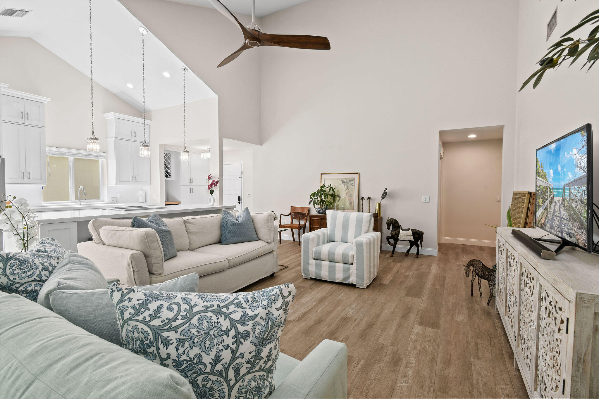 MLS #R11141059 image #10