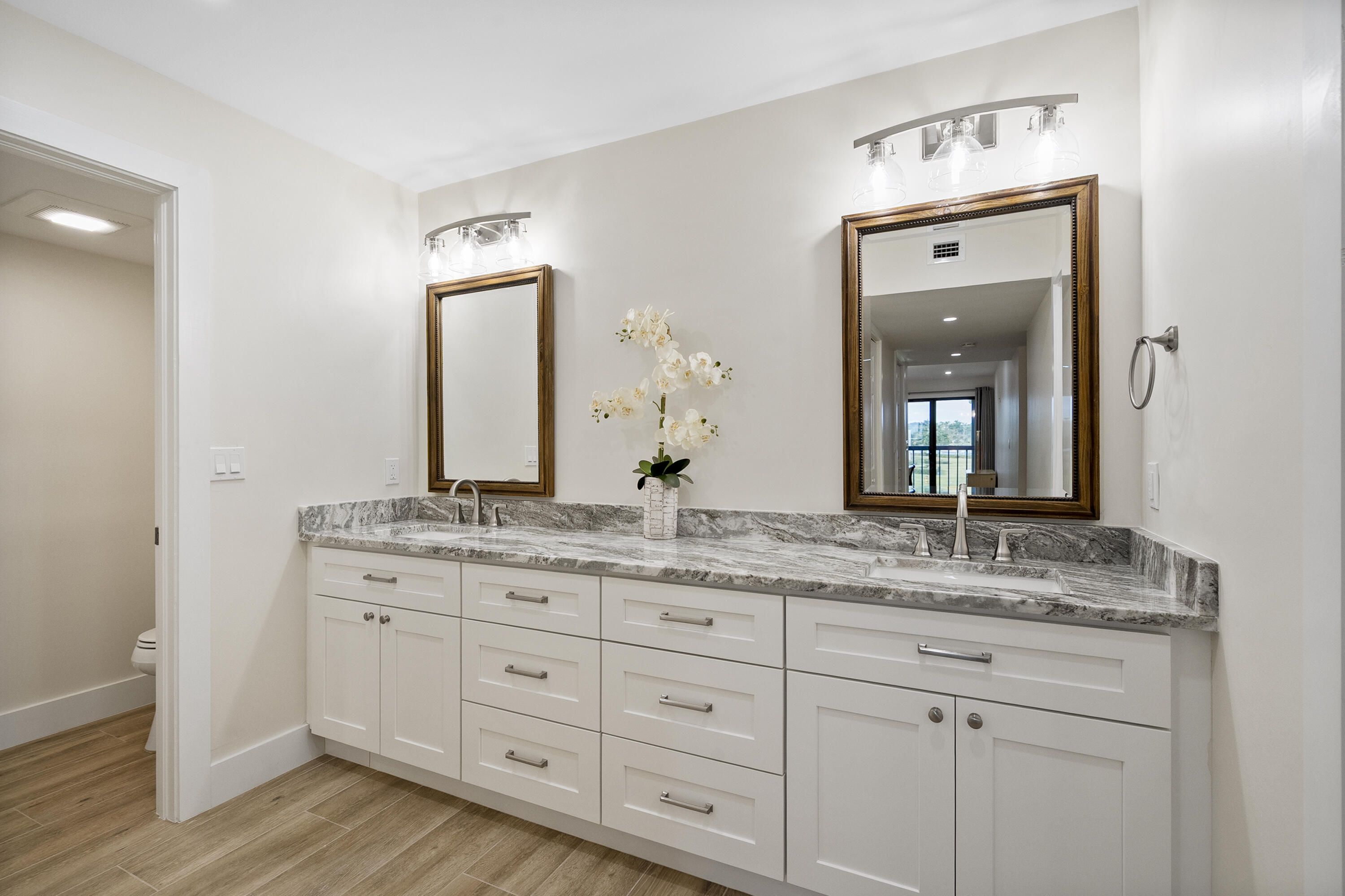 MLS #R11141175 image #32