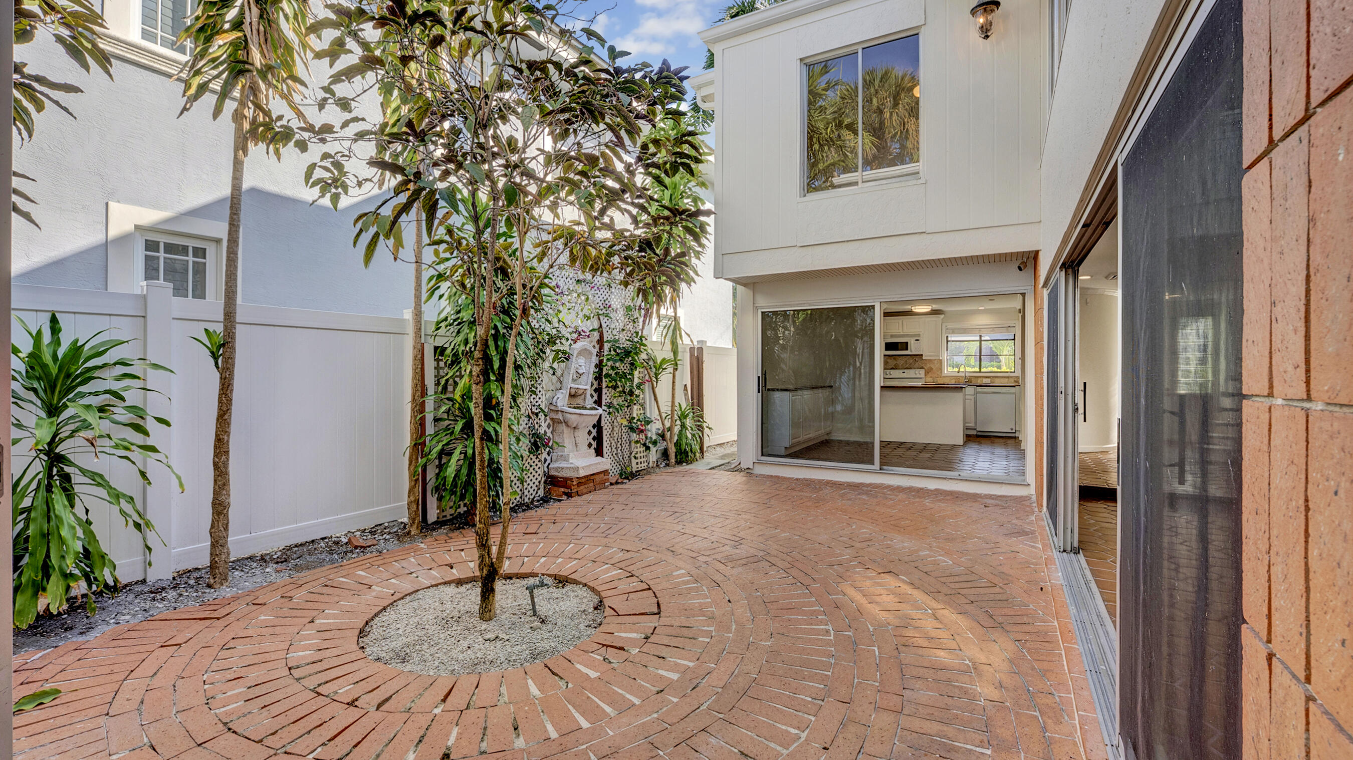 MLS #R11141187 image #34