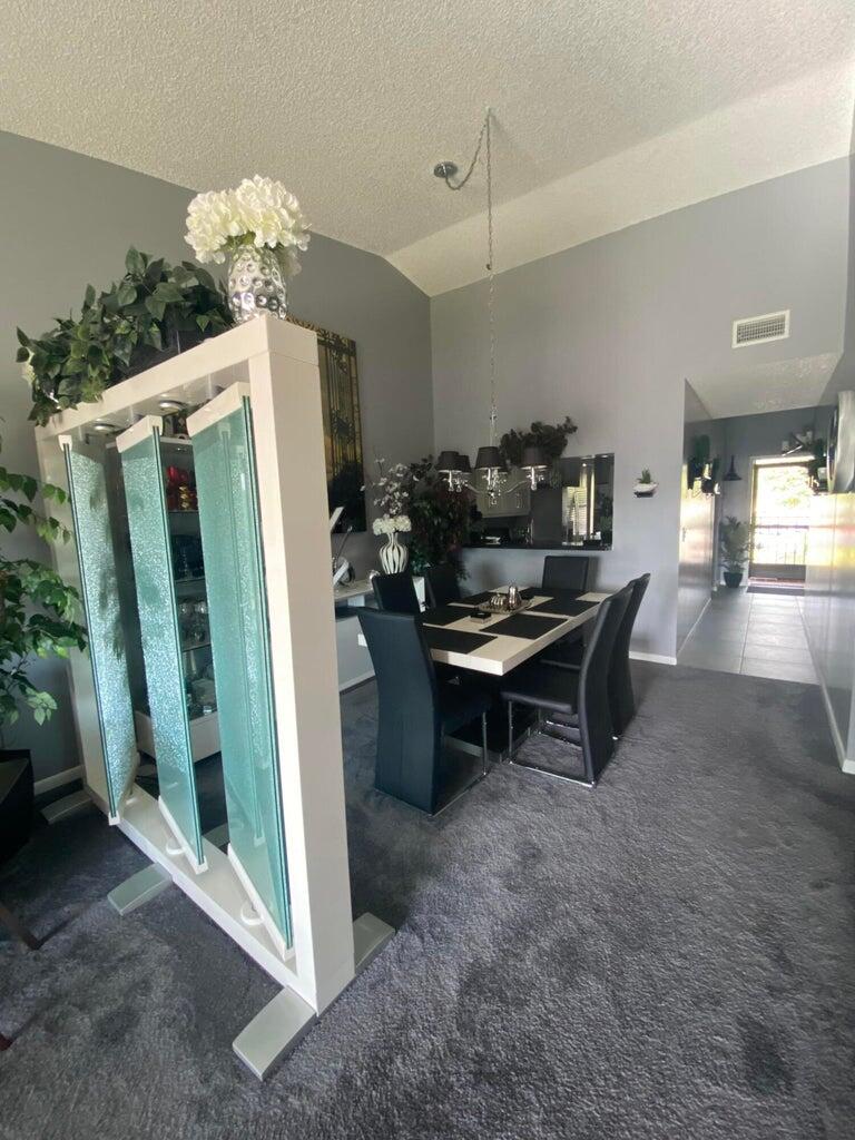 MLS #R11141361 image #10