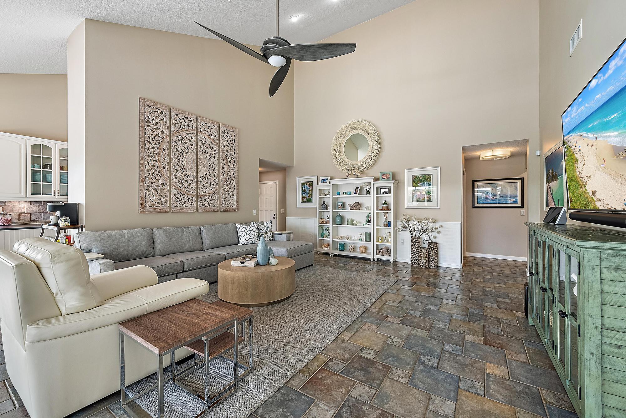 MLS #R11141473 image #2