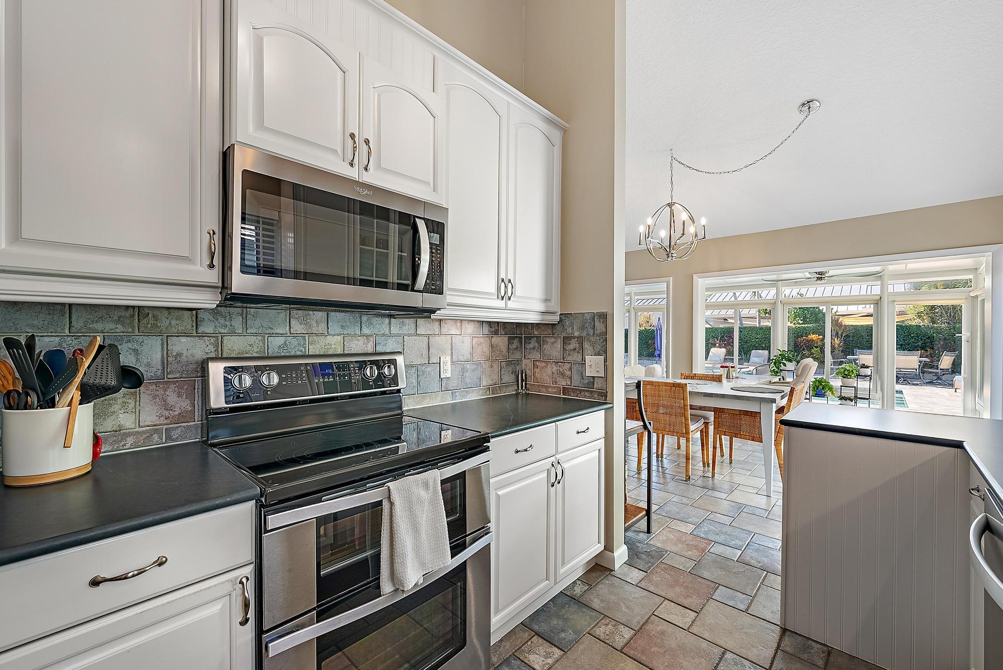 MLS #R11141473 image #8