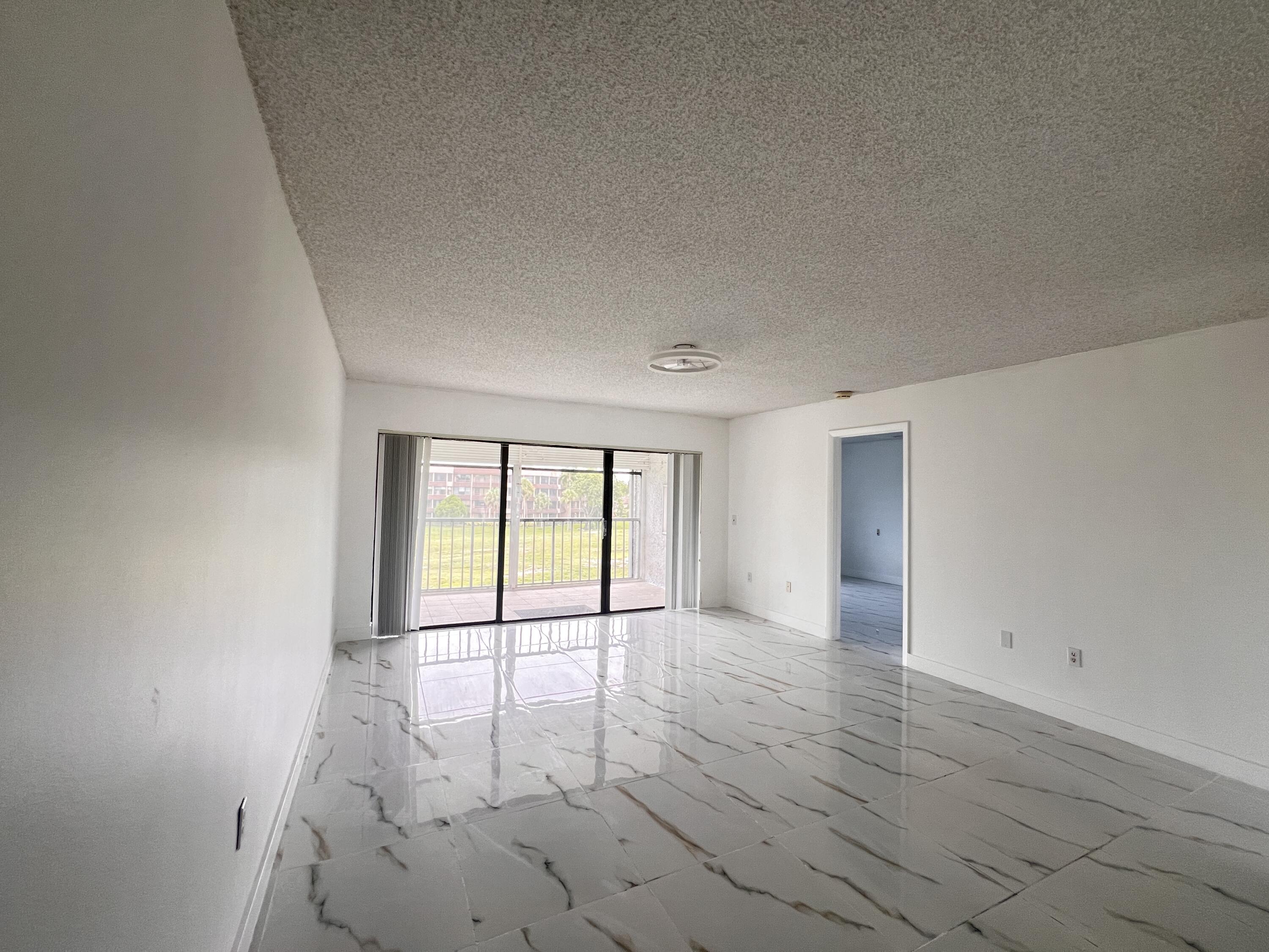 MLS #R11141488 image #9