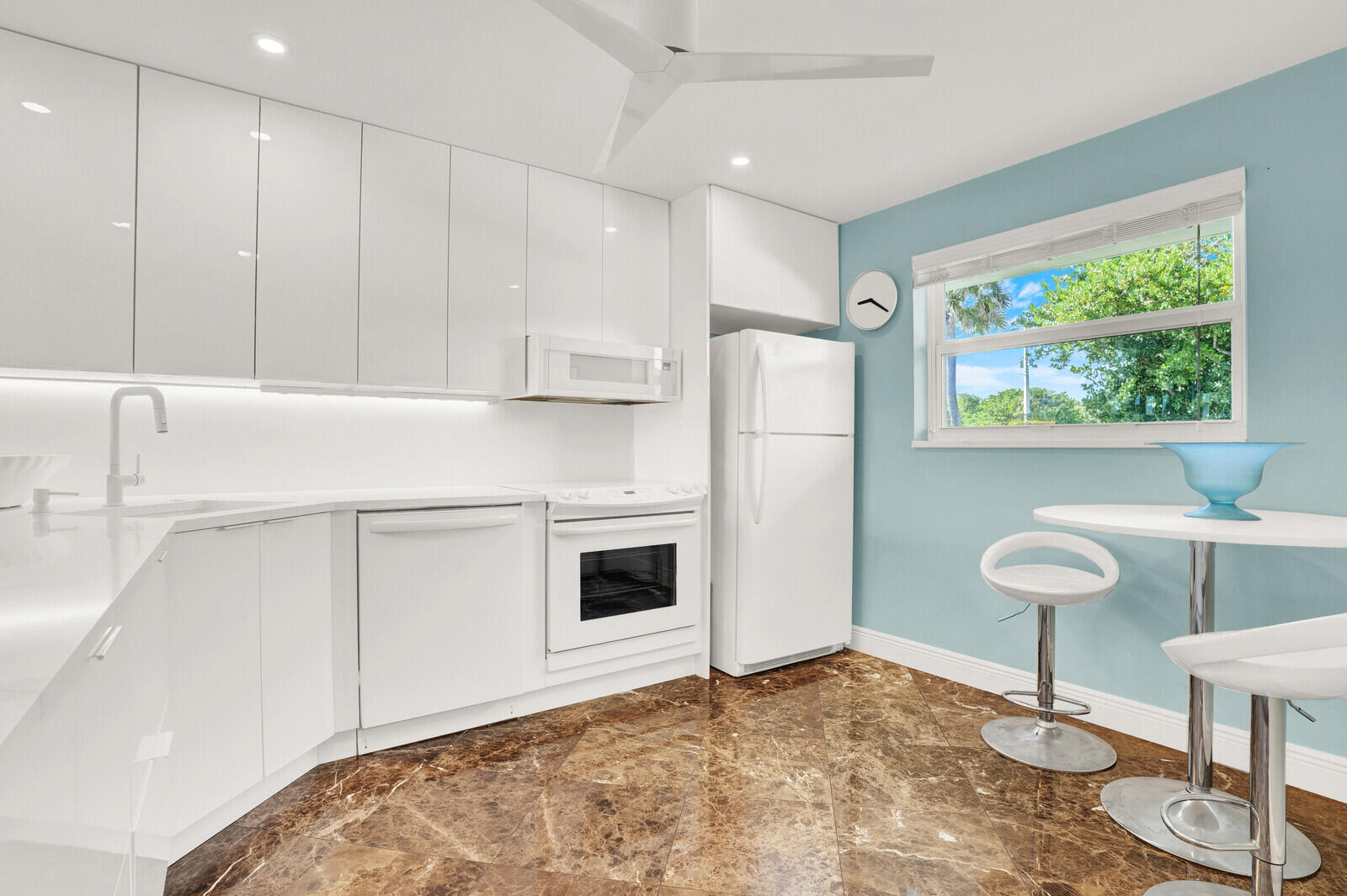 MLS #R11141490 image #2