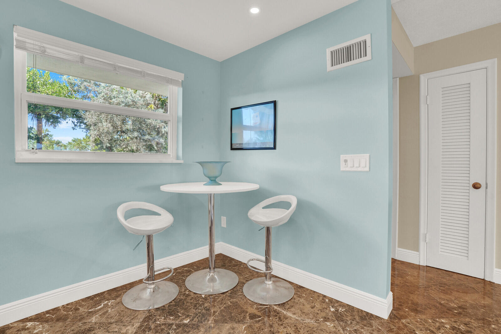 MLS #R11141490 image #6