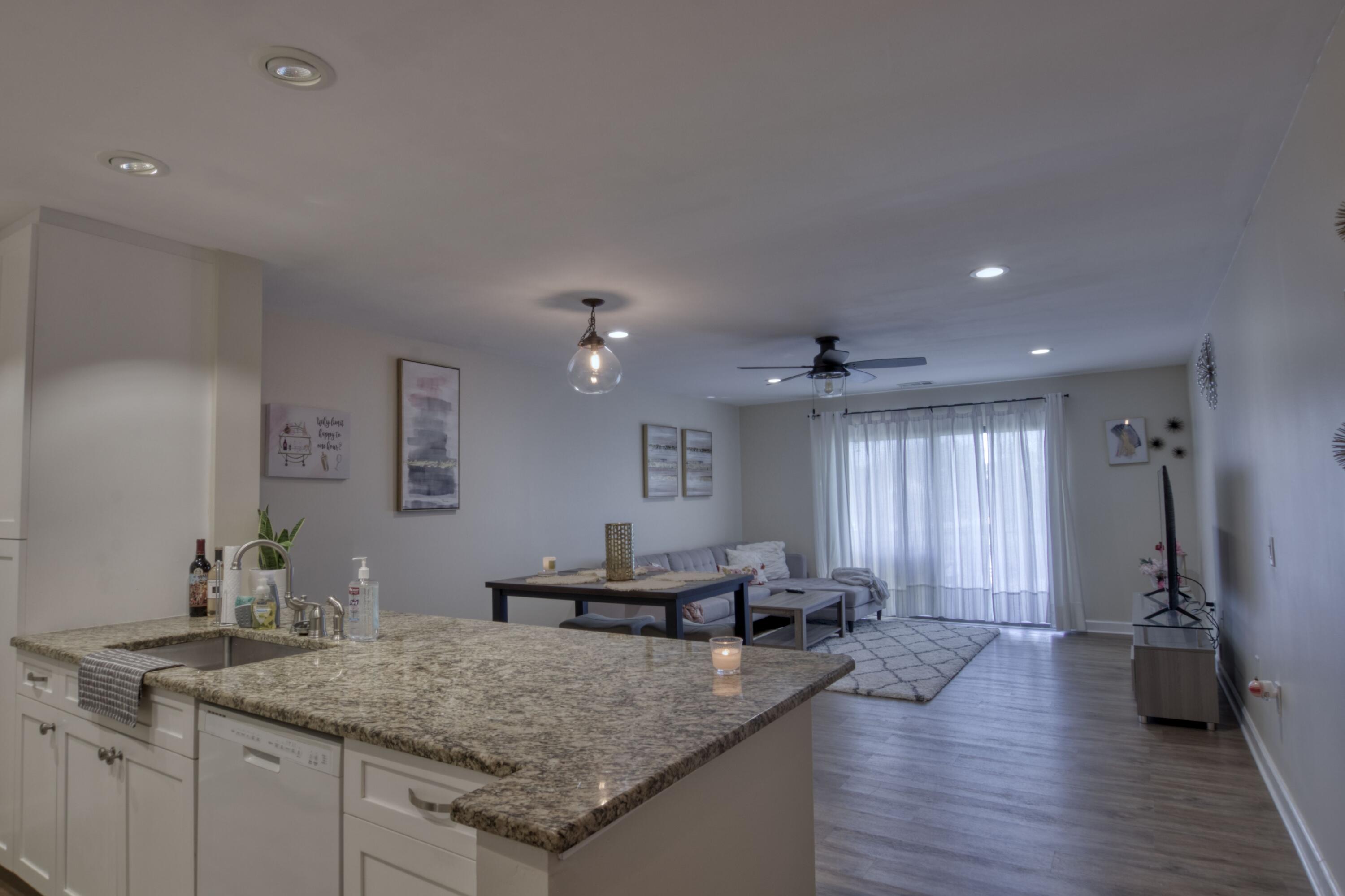 MLS #R11141680 image #1