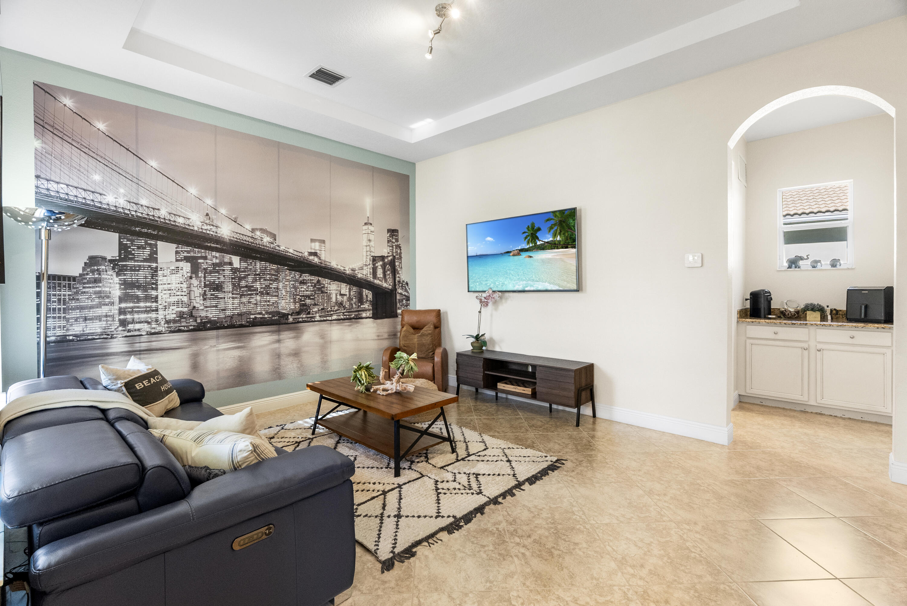 MLS #R11141706 image #12