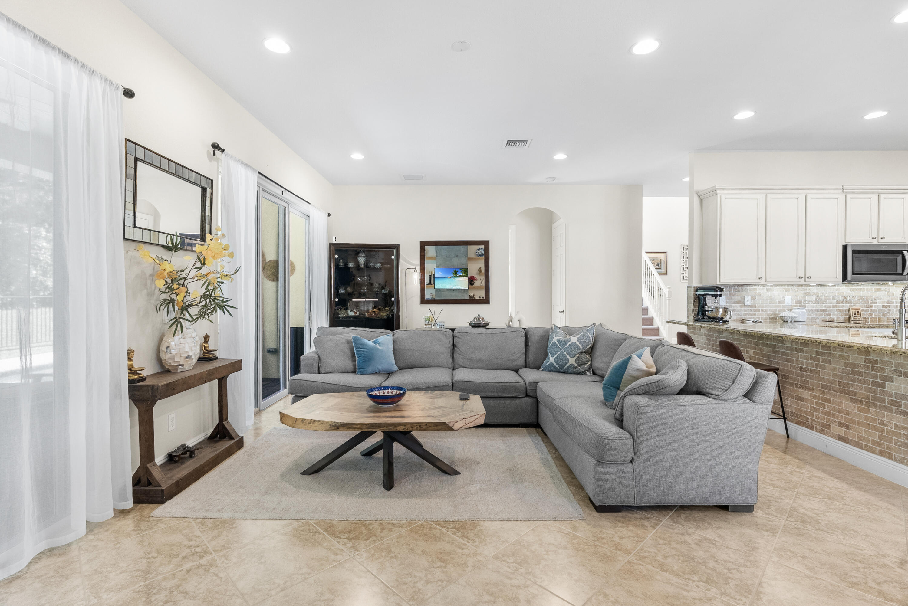 MLS #R11141706 image #19