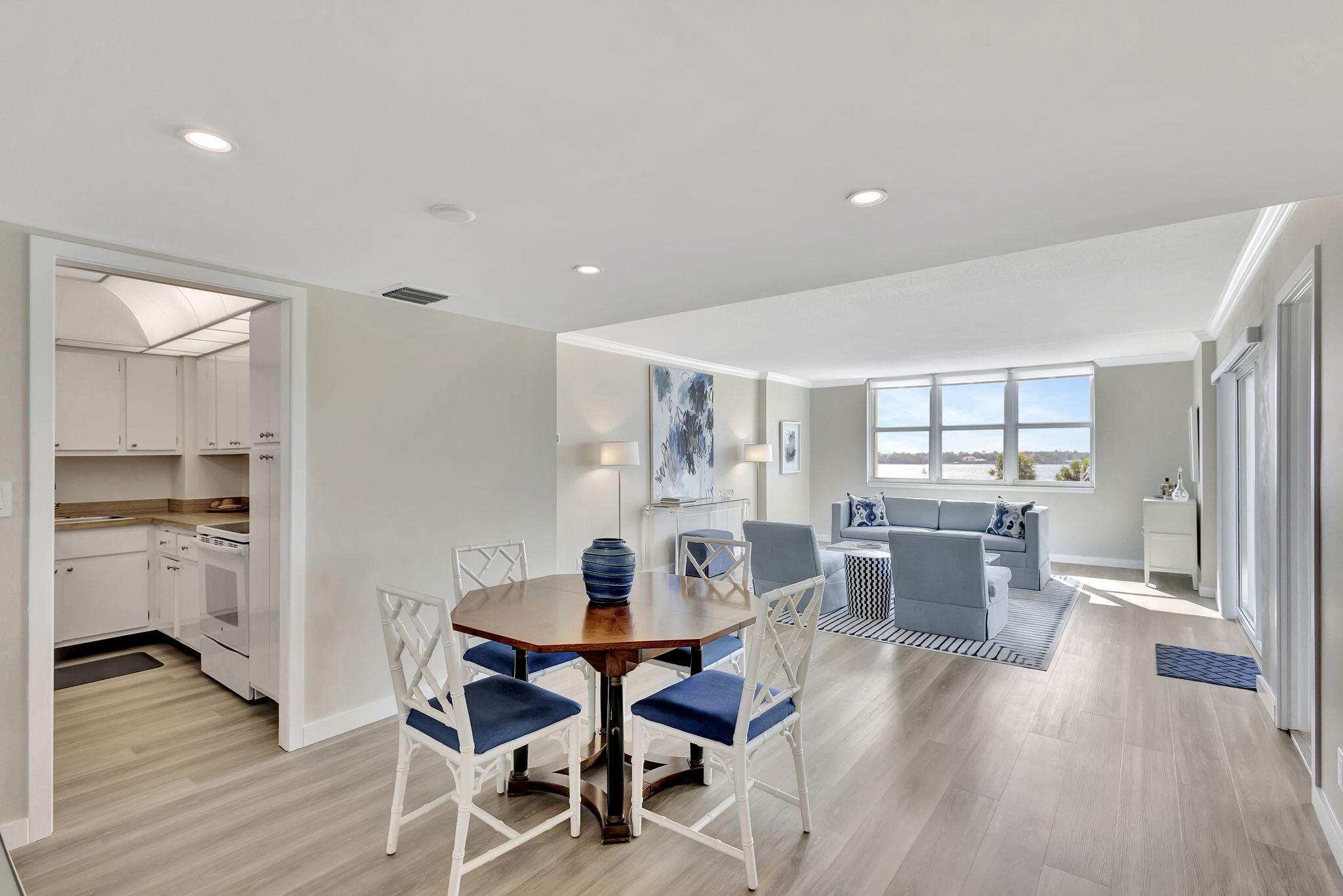 MLS #R11141764 image #12