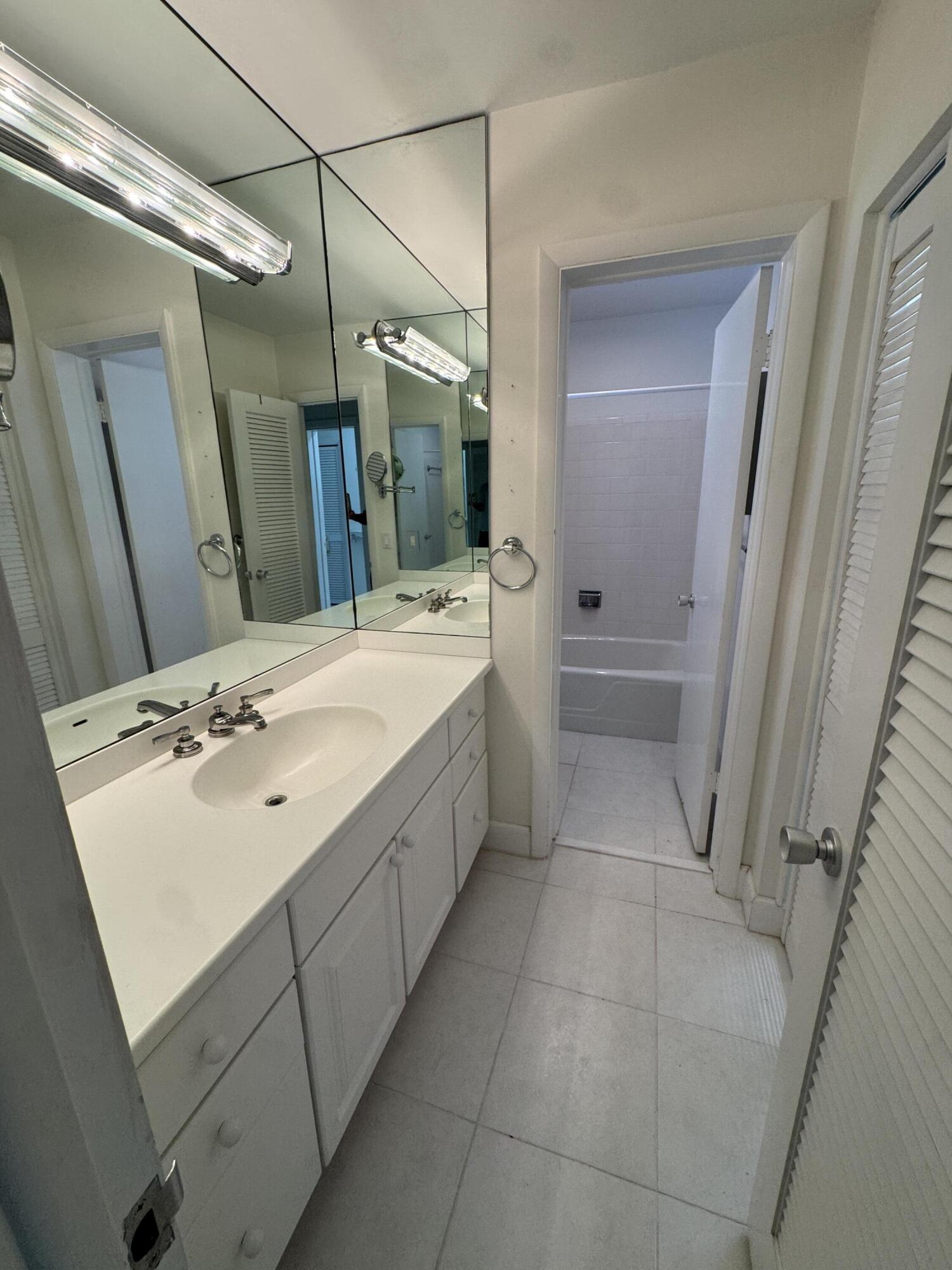 MLS #R11142482 image #8