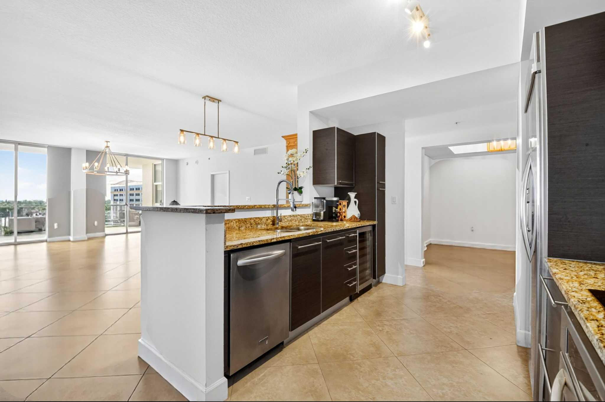 MLS #R11142483 image #13