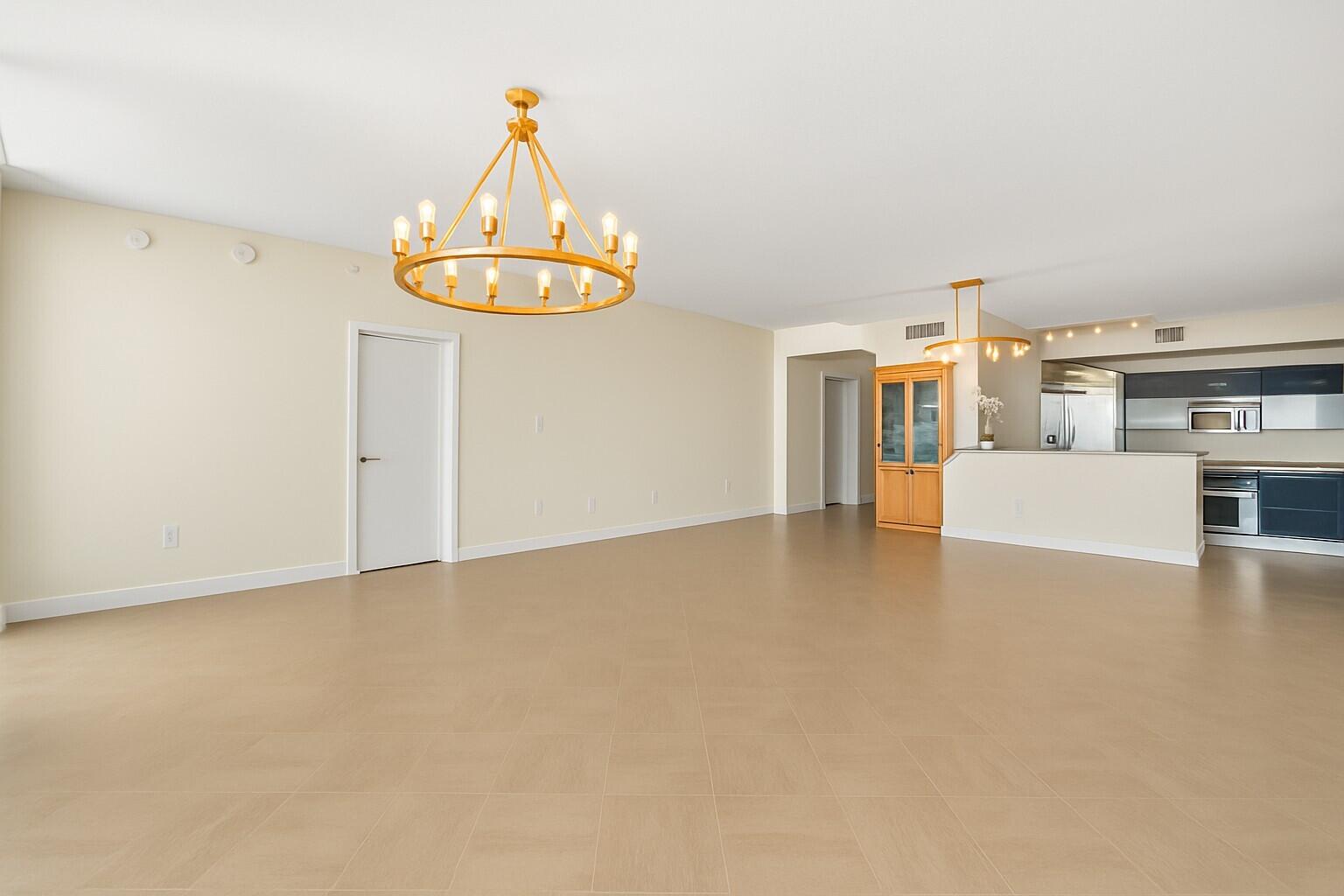 MLS #R11142483 image #6