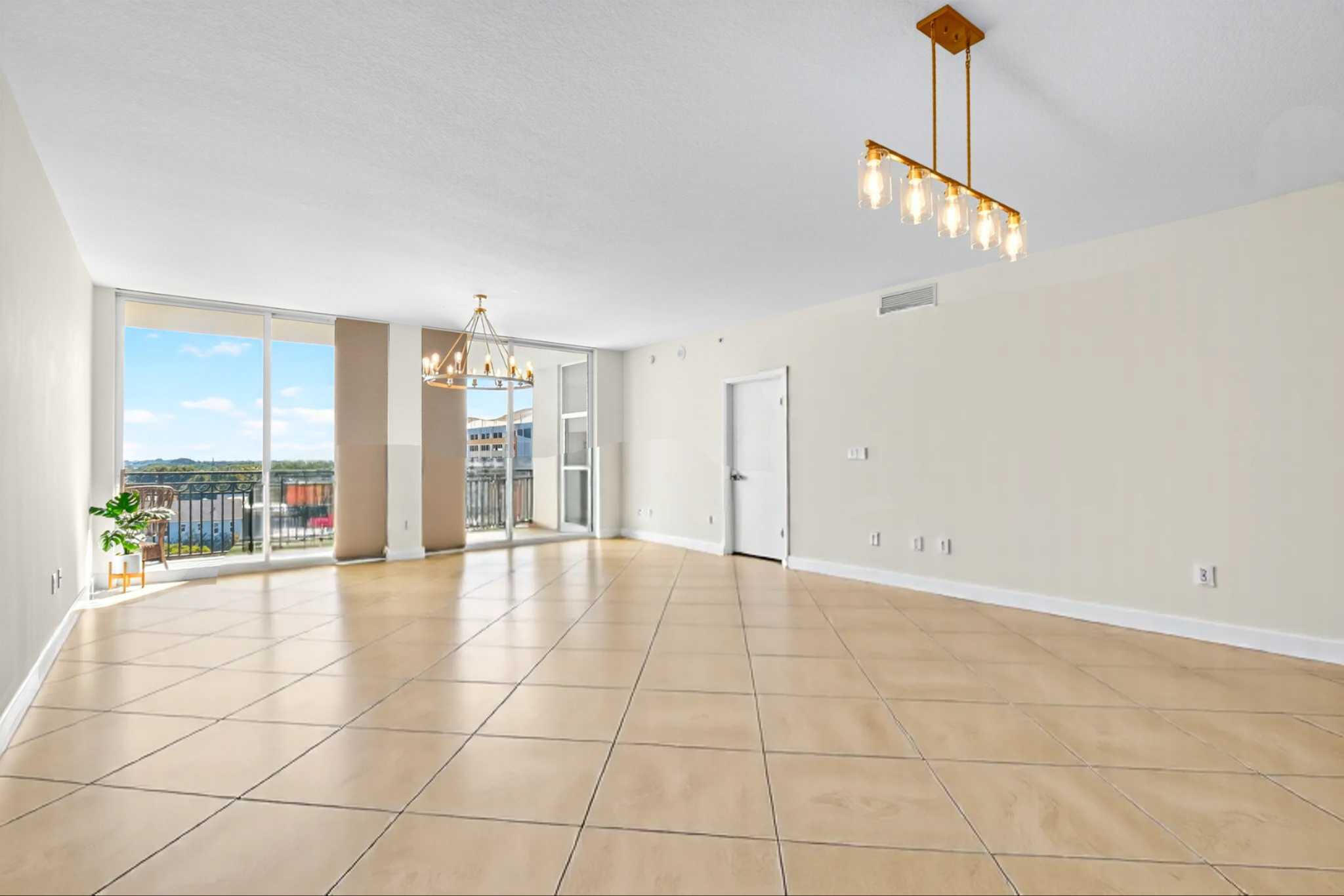 MLS #R11142483 image #7