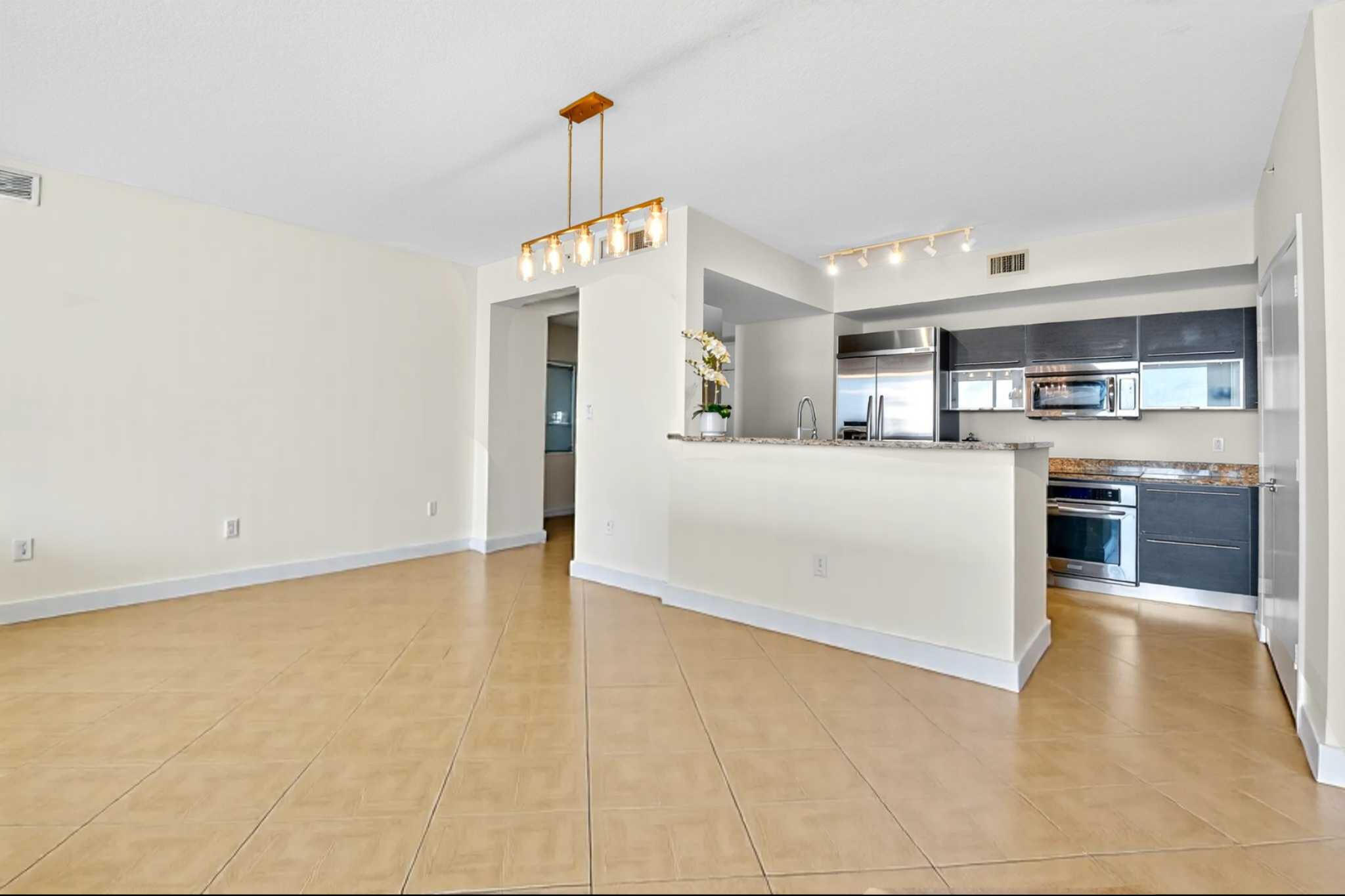 MLS #R11142483 image #9