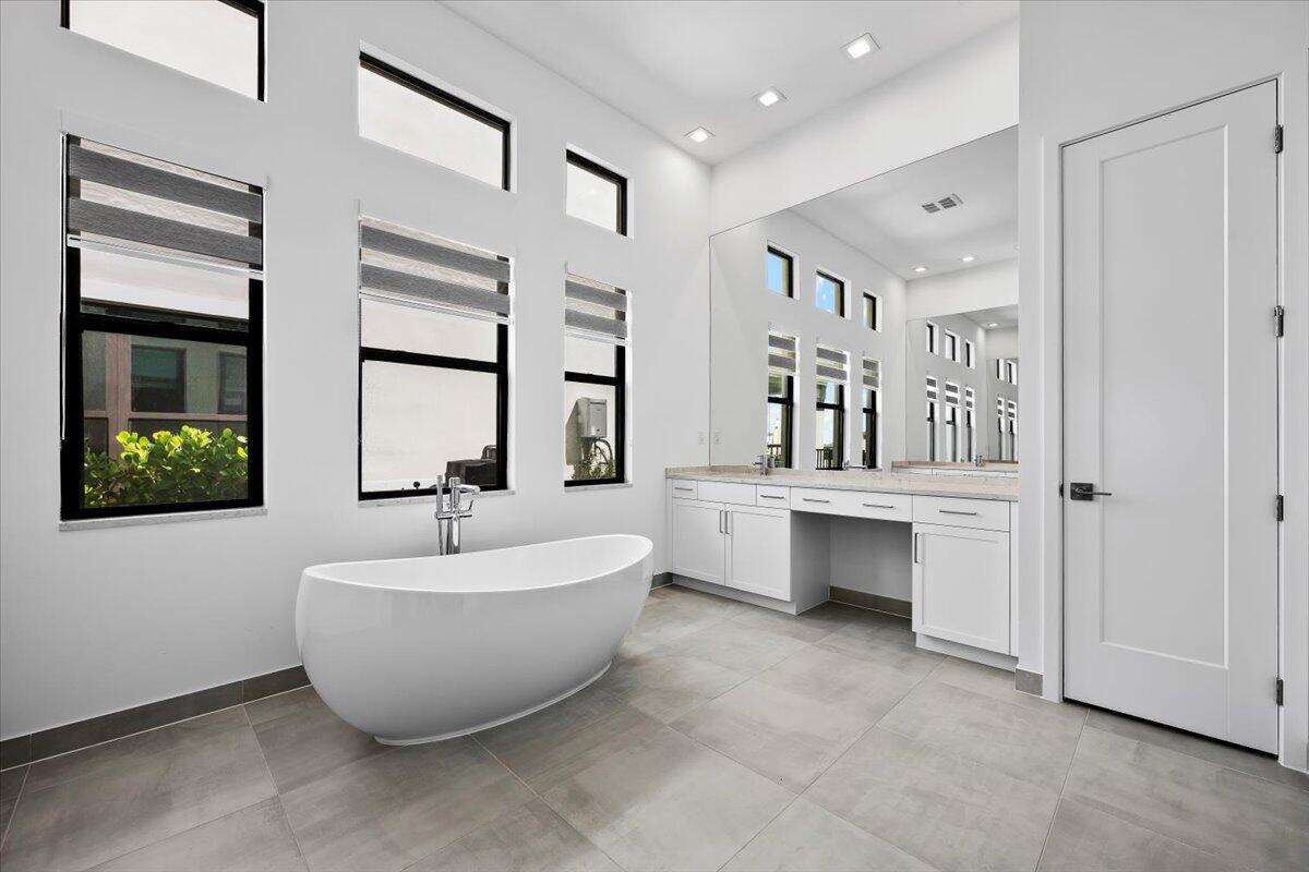 MLS #R11142727 image #17