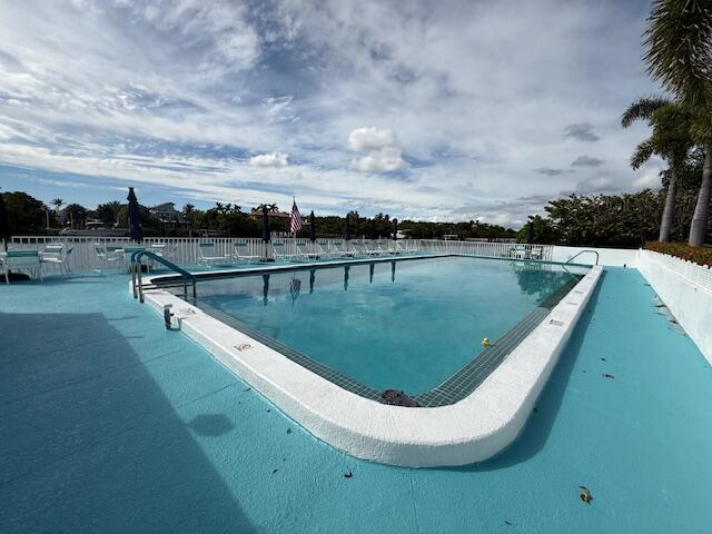 MLS #R11142846 image #11