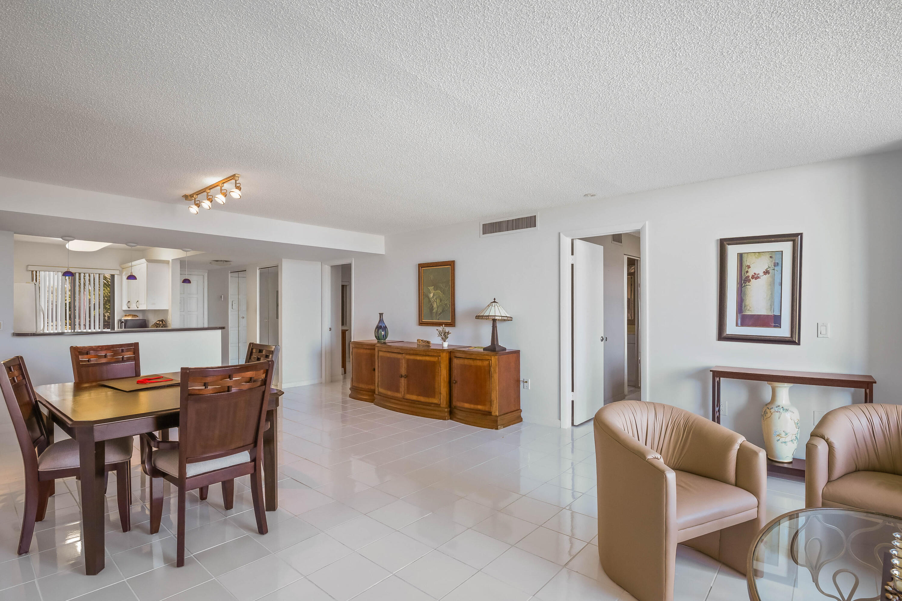 MLS #R11143040 image #10