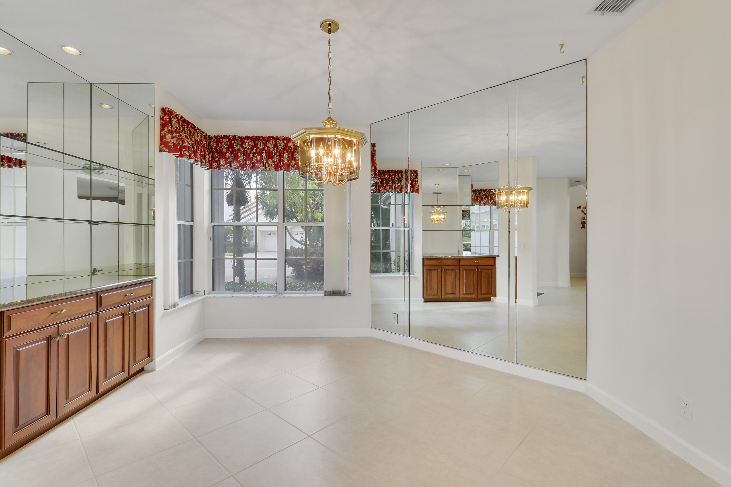 MLS #R11143169 image #11