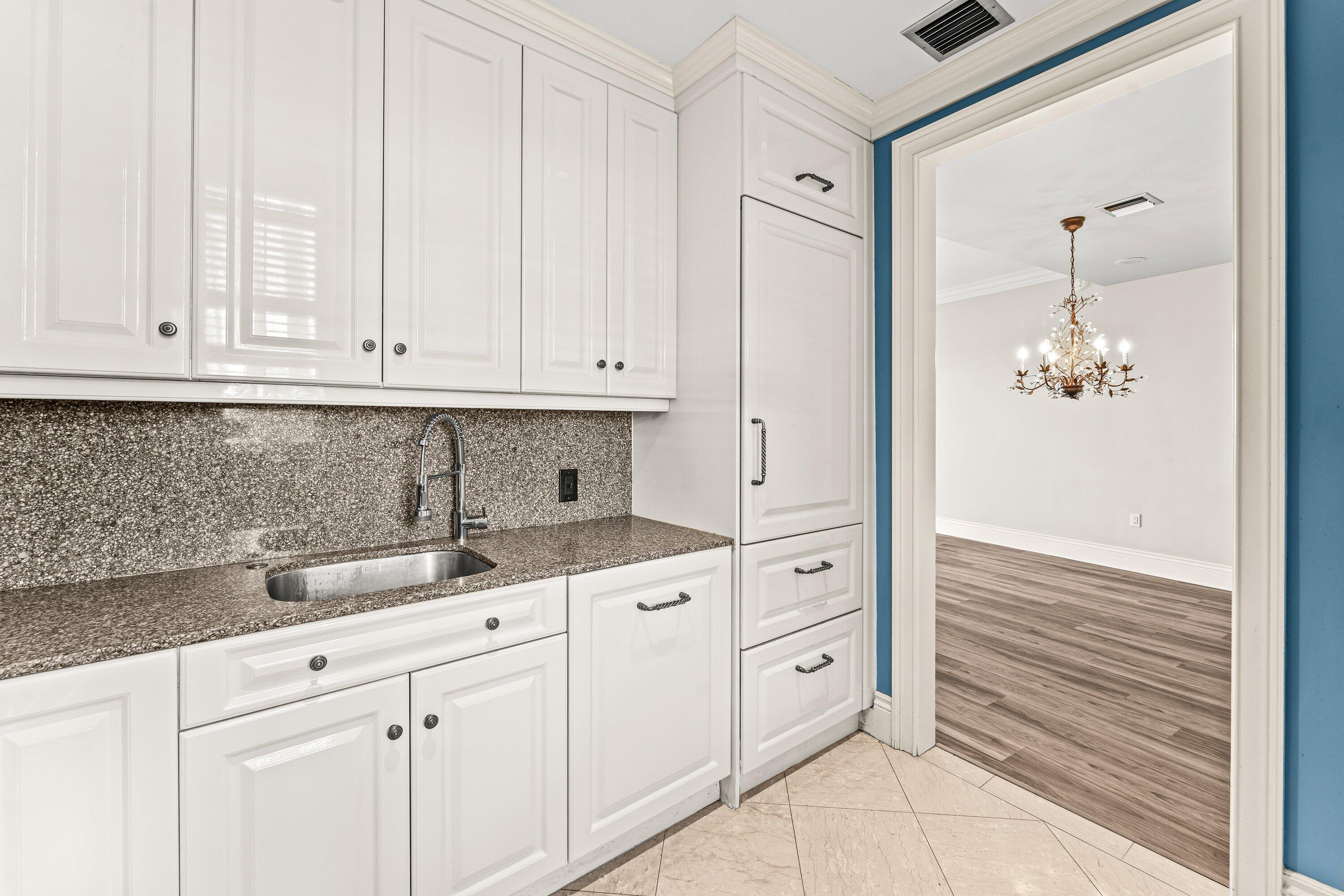 MLS #R11143235 image #5