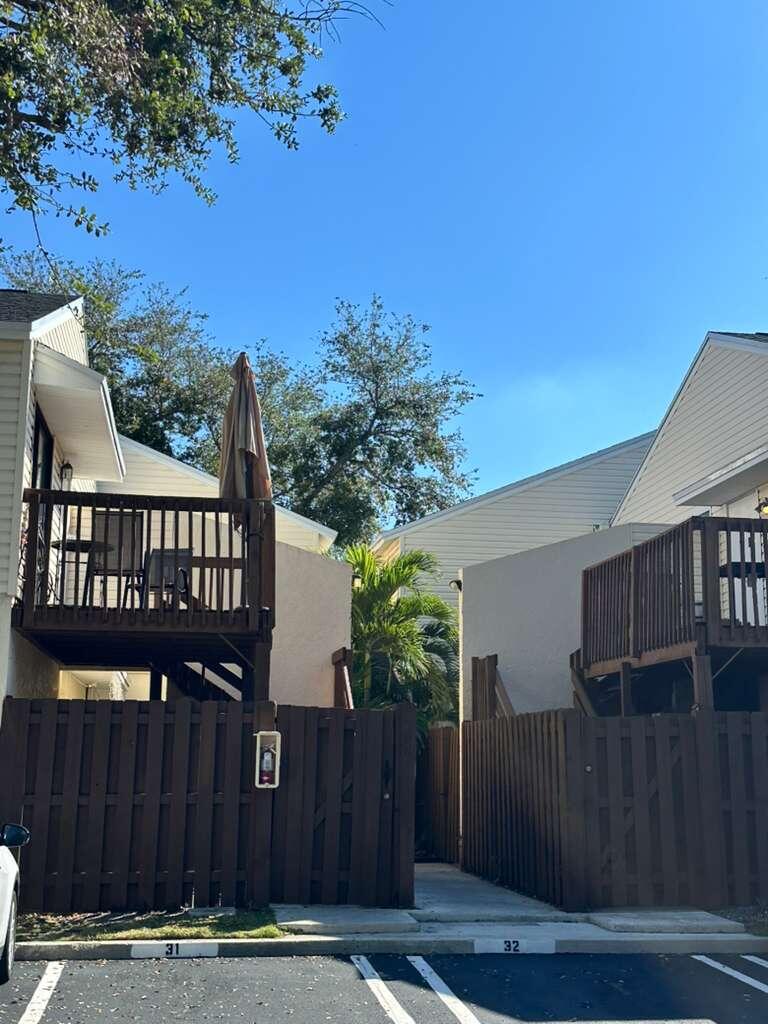 MLS #R11143292 image #1