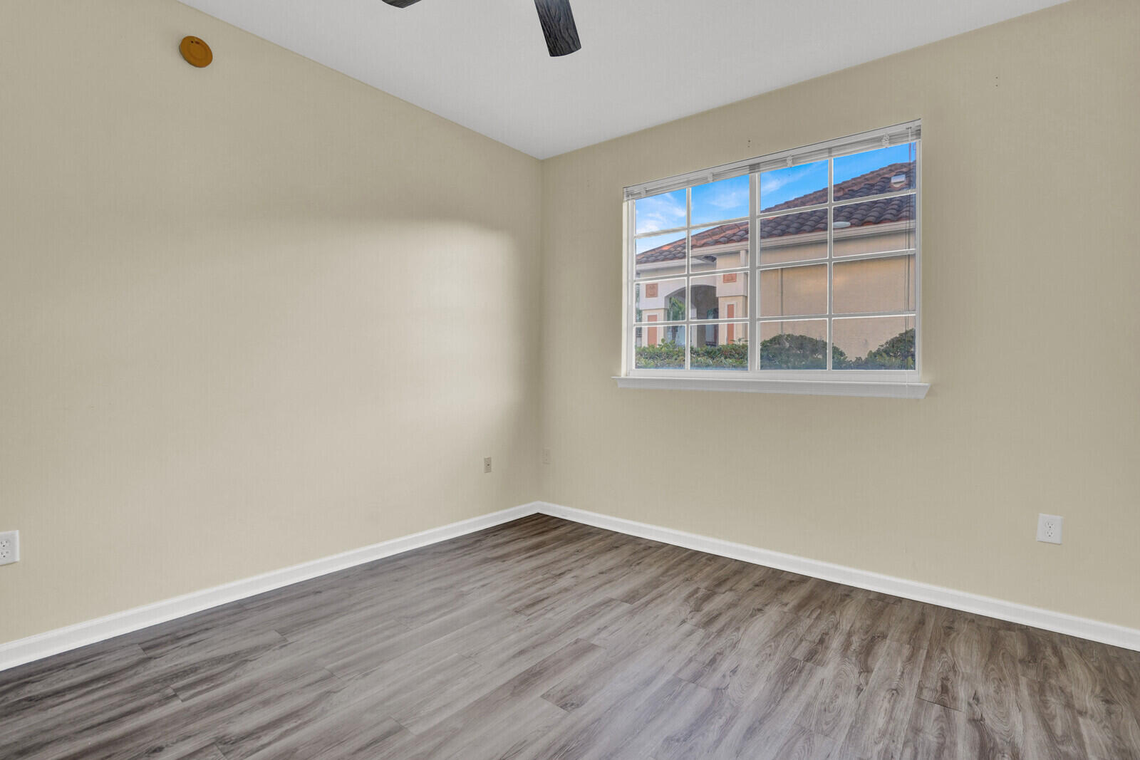 MLS #R11143493 image #15